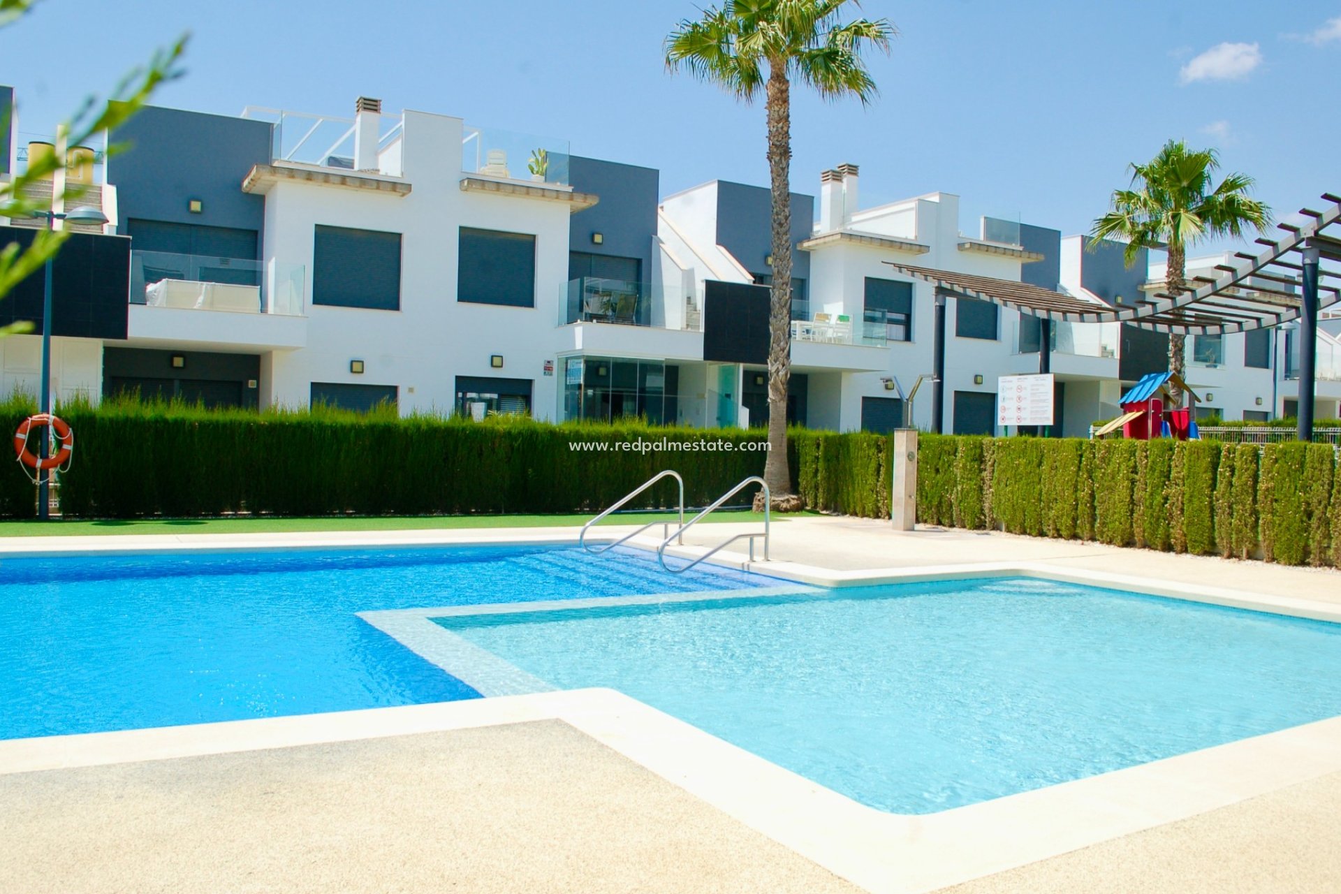 Resale - Bungalow -
Pilar de la Horadada - Costa Blanca