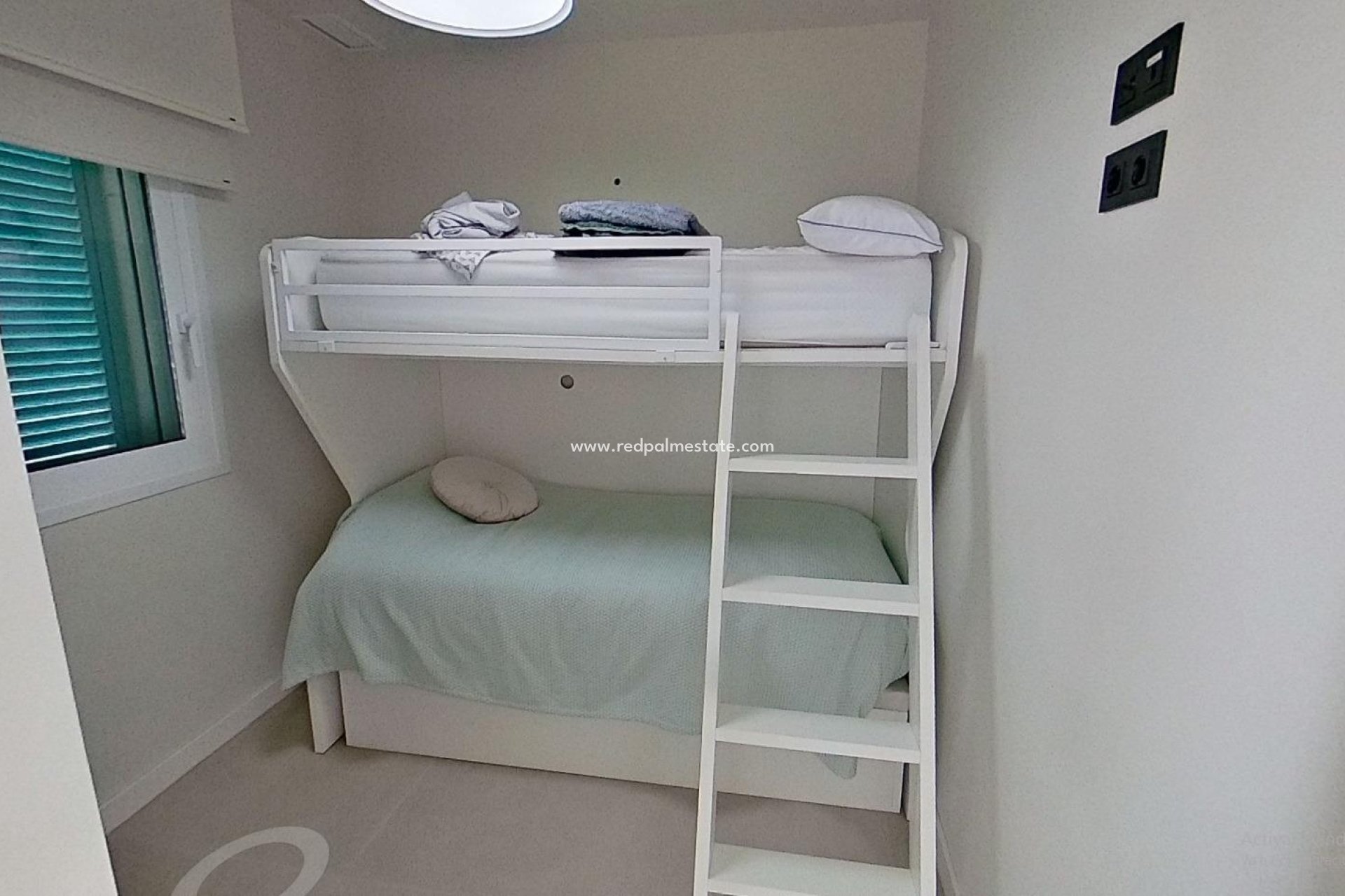 Resale - Bungalow -
Pilar de la Horadada - El Mojón