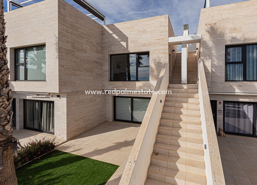 Resale - Bungalow -
Pilar de la Horadada - Lo Romero Golf