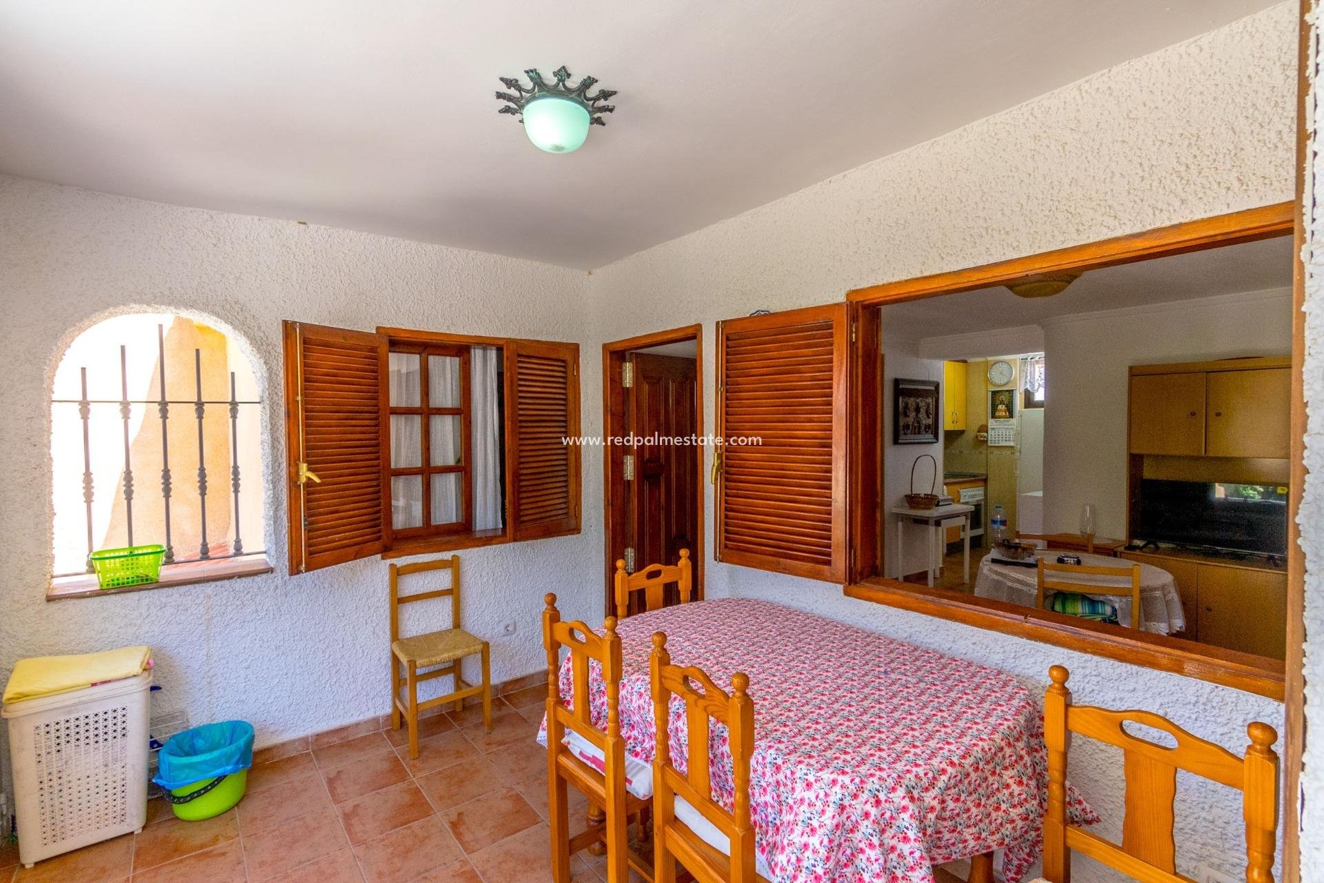 Resale - Bungalow -
Pilar de la Horadada - Mil Palmeras