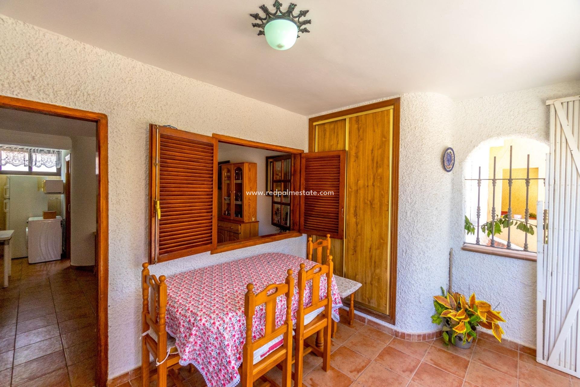 Resale - Bungalow -
Pilar de la Horadada - Mil Palmeras