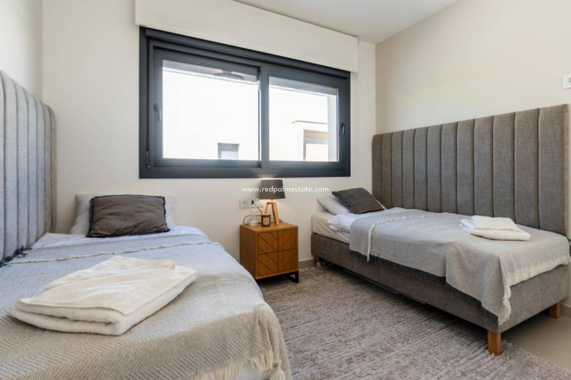 Resale - Bungalow -
Pilar de la Horadada - Torre de la Horadada