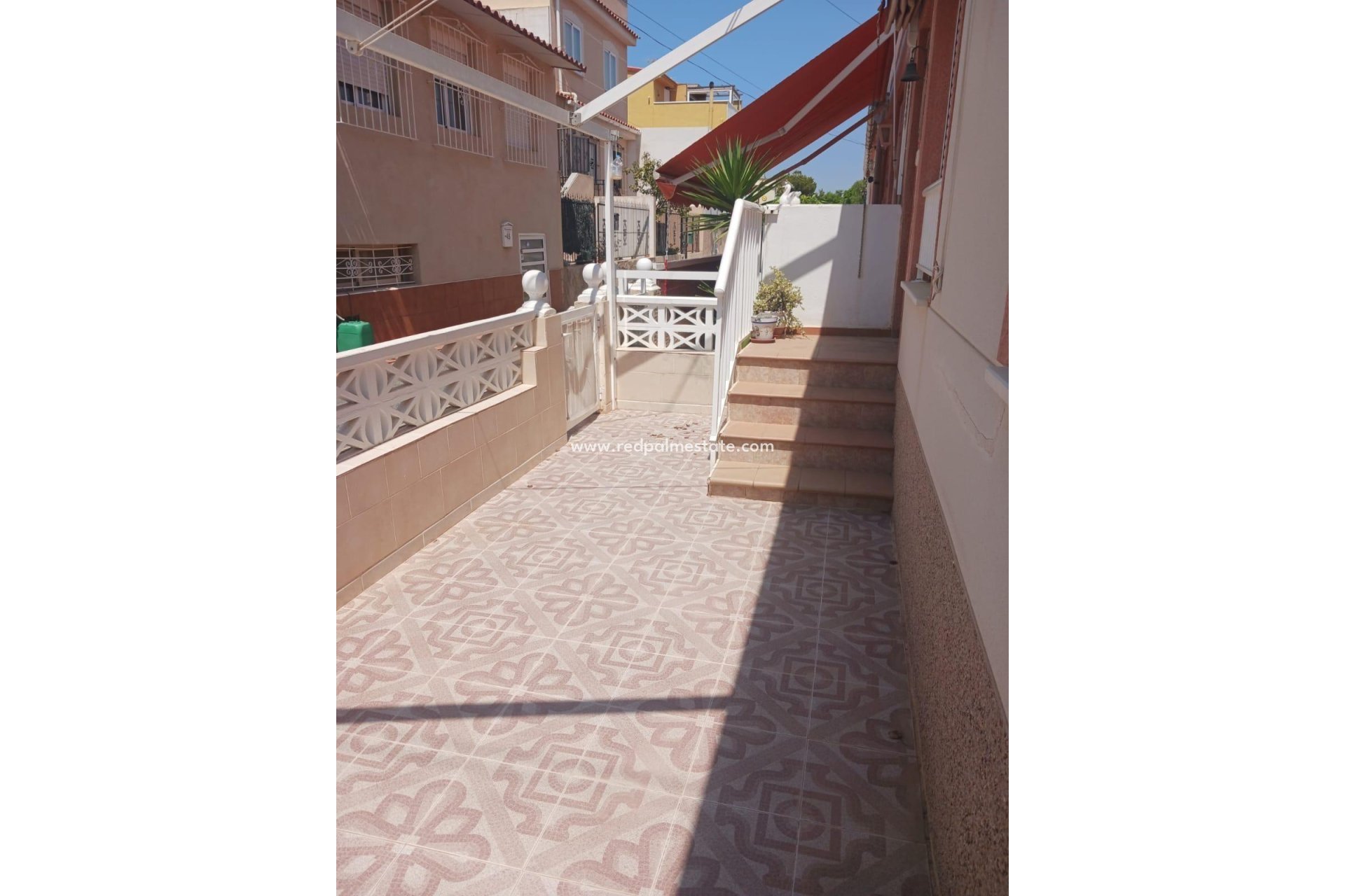 Resale - Bungalow -
San Fulgencio - Oasis