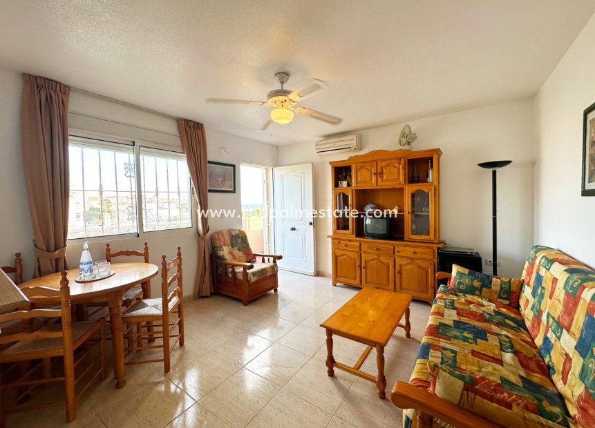 Resale - Bungalow -
San Miguel de Salinas - Inland