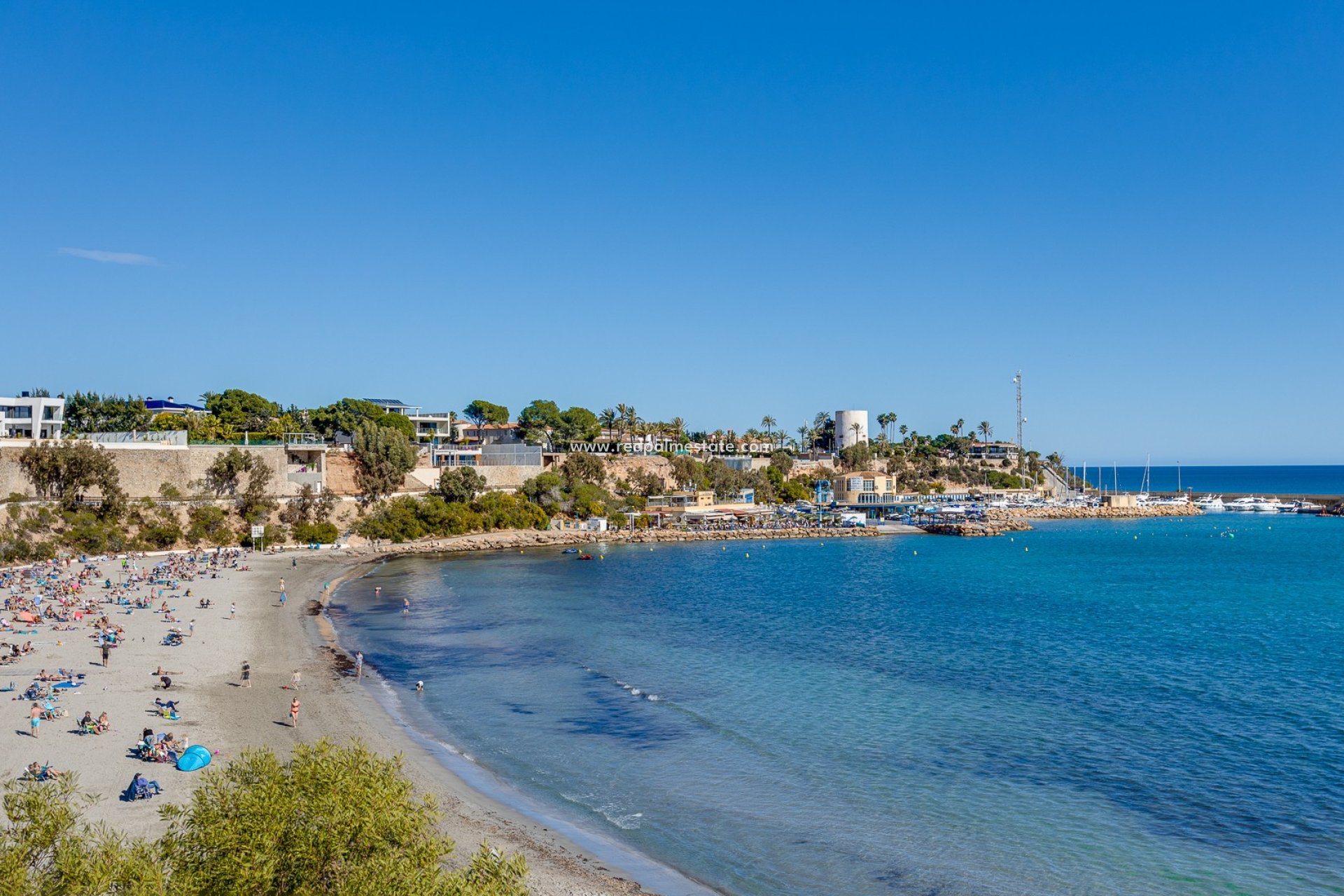 Resale - Bungalow -
San Miguel de Salinas - Inland