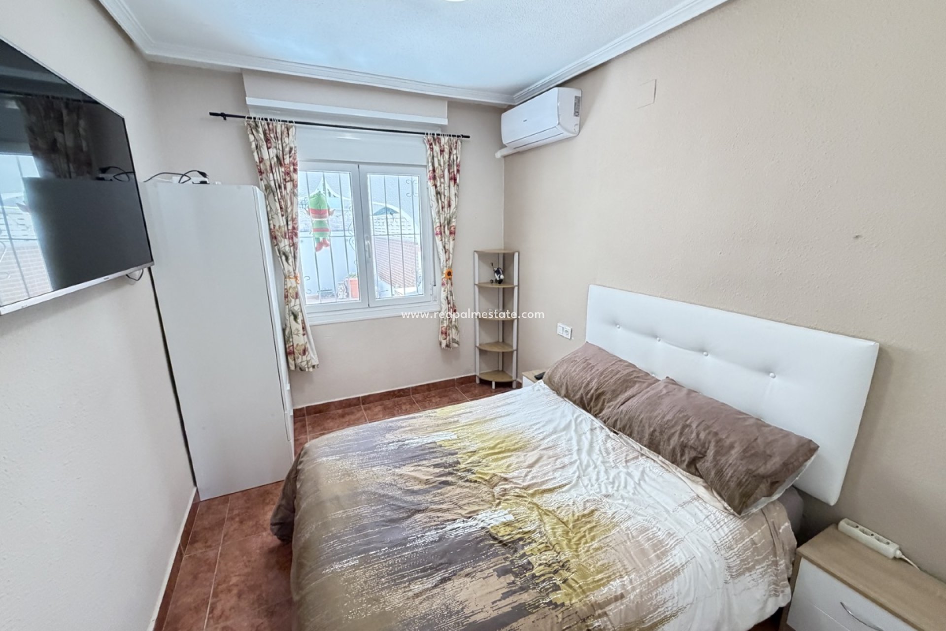 Resale - Bungalow -
San Miguel de Salinas - San Miguel Salinas