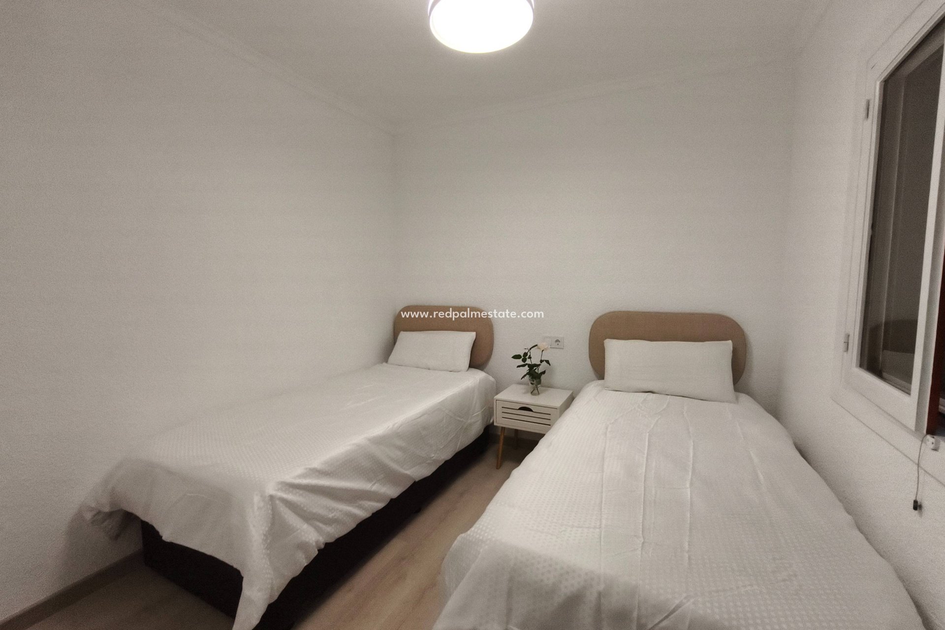 Resale - Bungalow -
San Pedro del Pinatar - Lo pagan