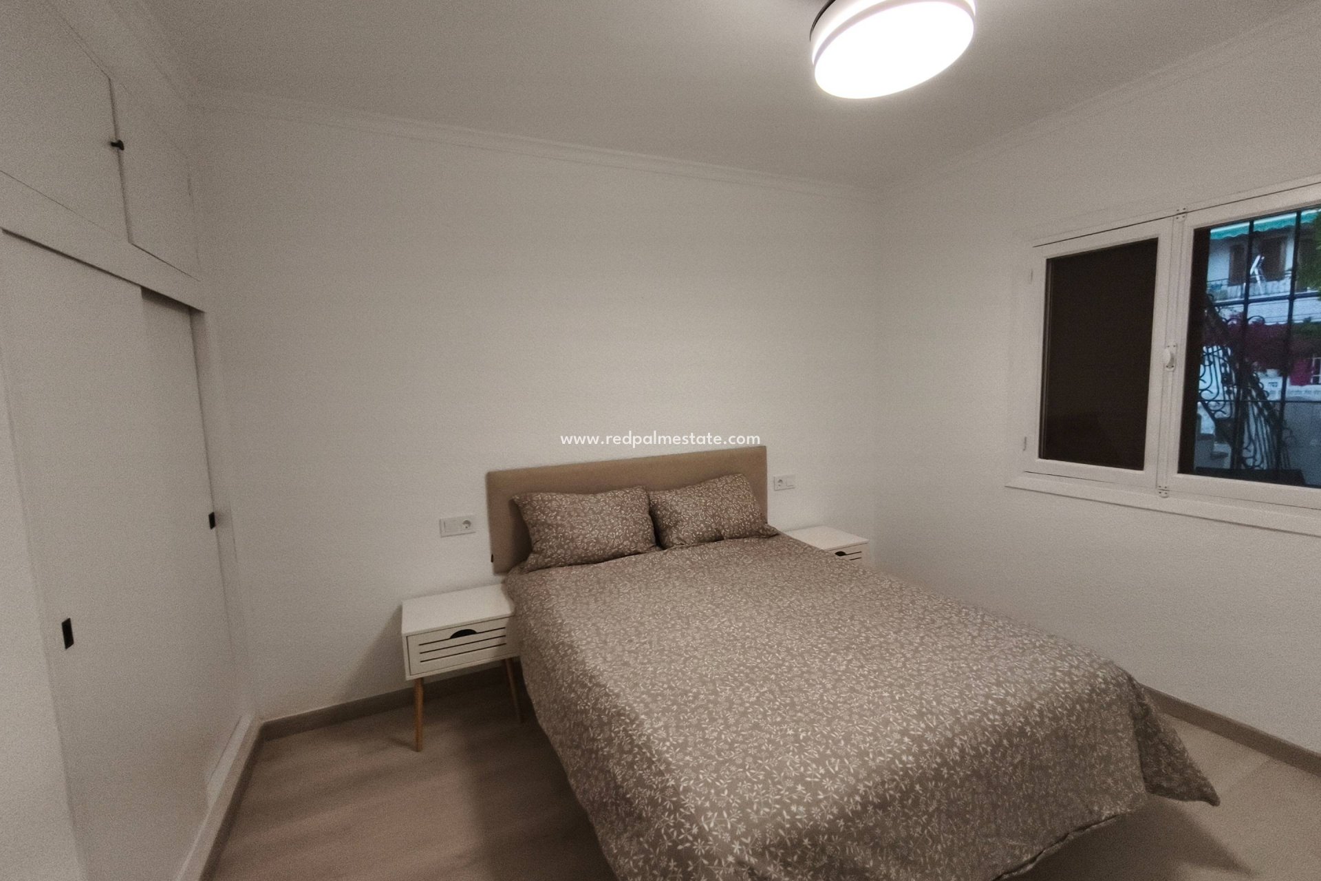 Resale - Bungalow -
San Pedro del Pinatar - Lo pagan