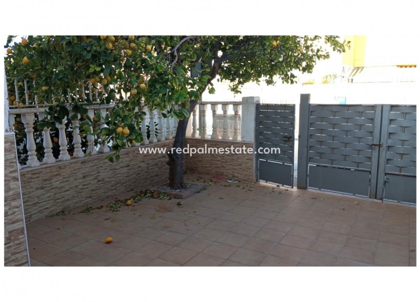 Resale - Bungalow -
San Pedro del Pinatar