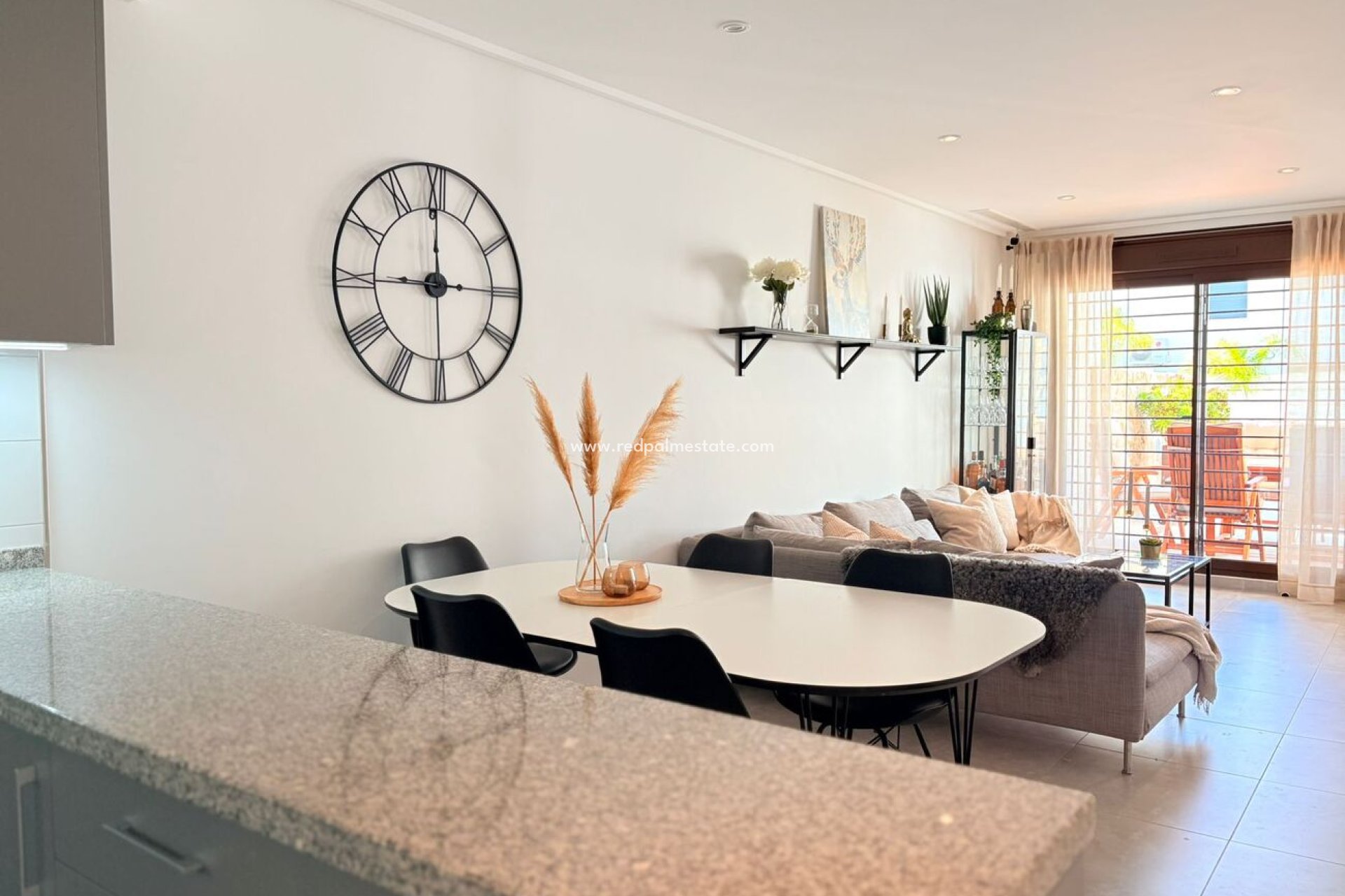 Resale - Bungalow -
Torre de la Horadada - Porto Marina