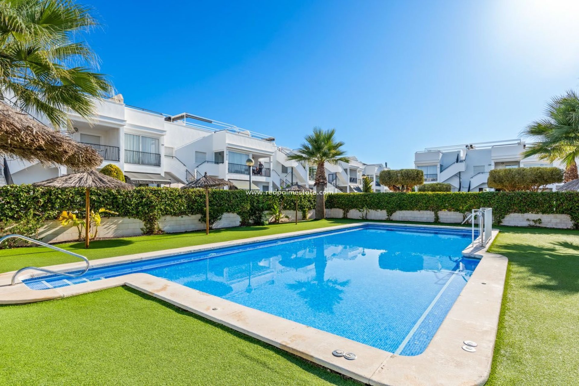 Resale - Bungalow -
Torrevieja - Aguas Nueva