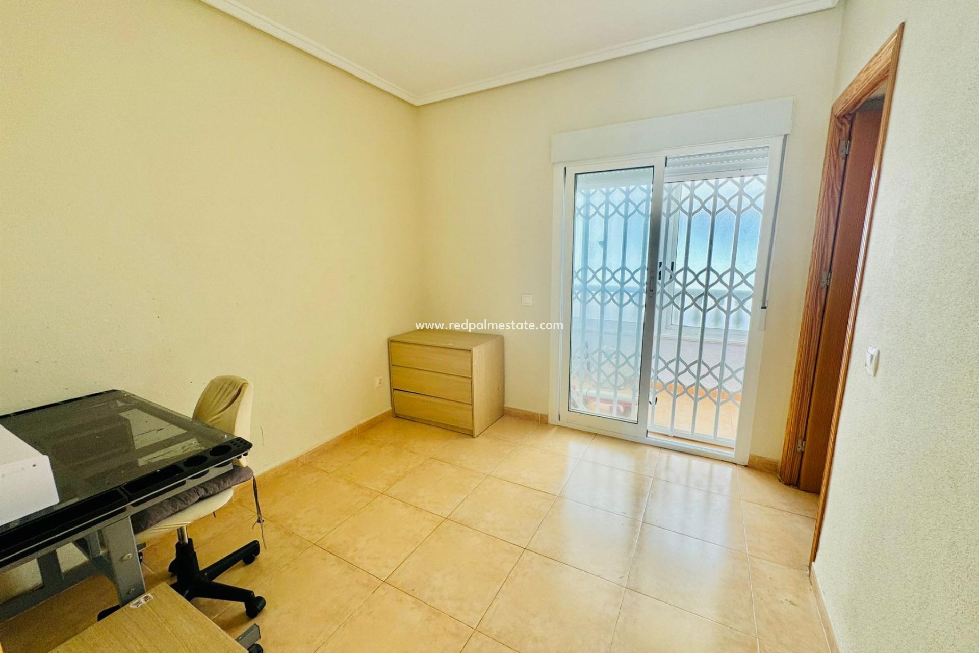 Resale - Bungalow -
Torrevieja - Aguas Nueva