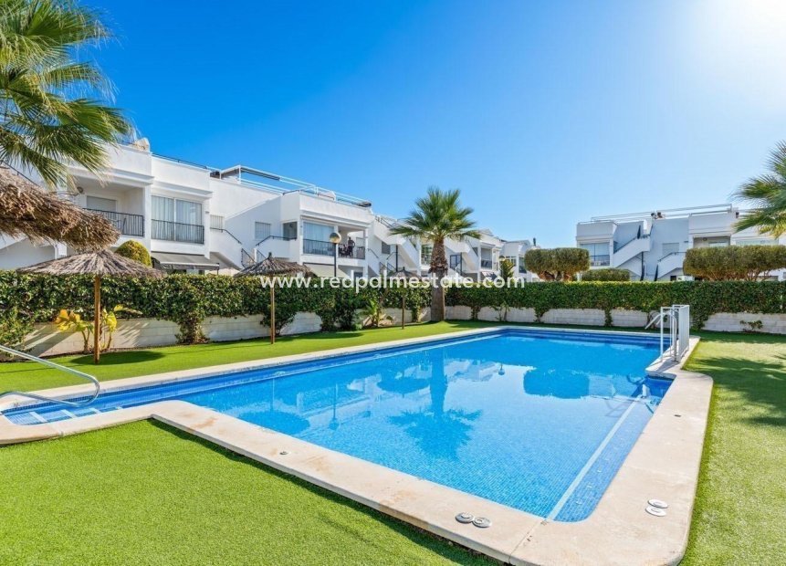 Resale - Bungalow -
Torrevieja - Aguas Nueva