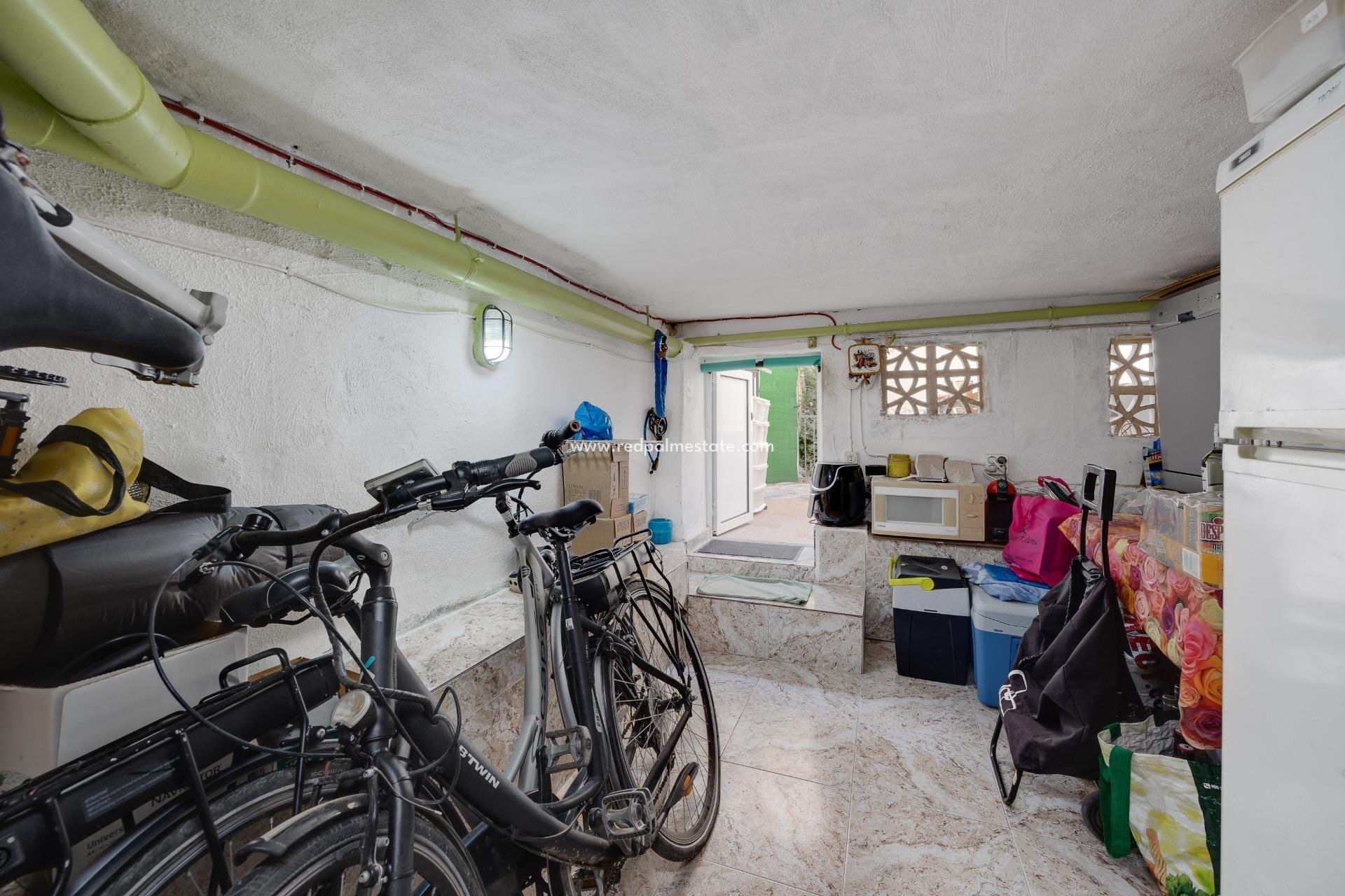 Resale - Bungalow -
Torrevieja - Aguas Nueva