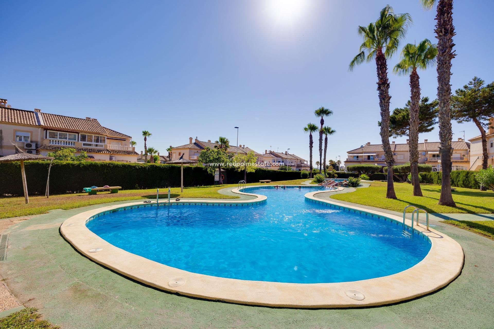 Resale - Bungalow -
Torrevieja - Aguas Nueva