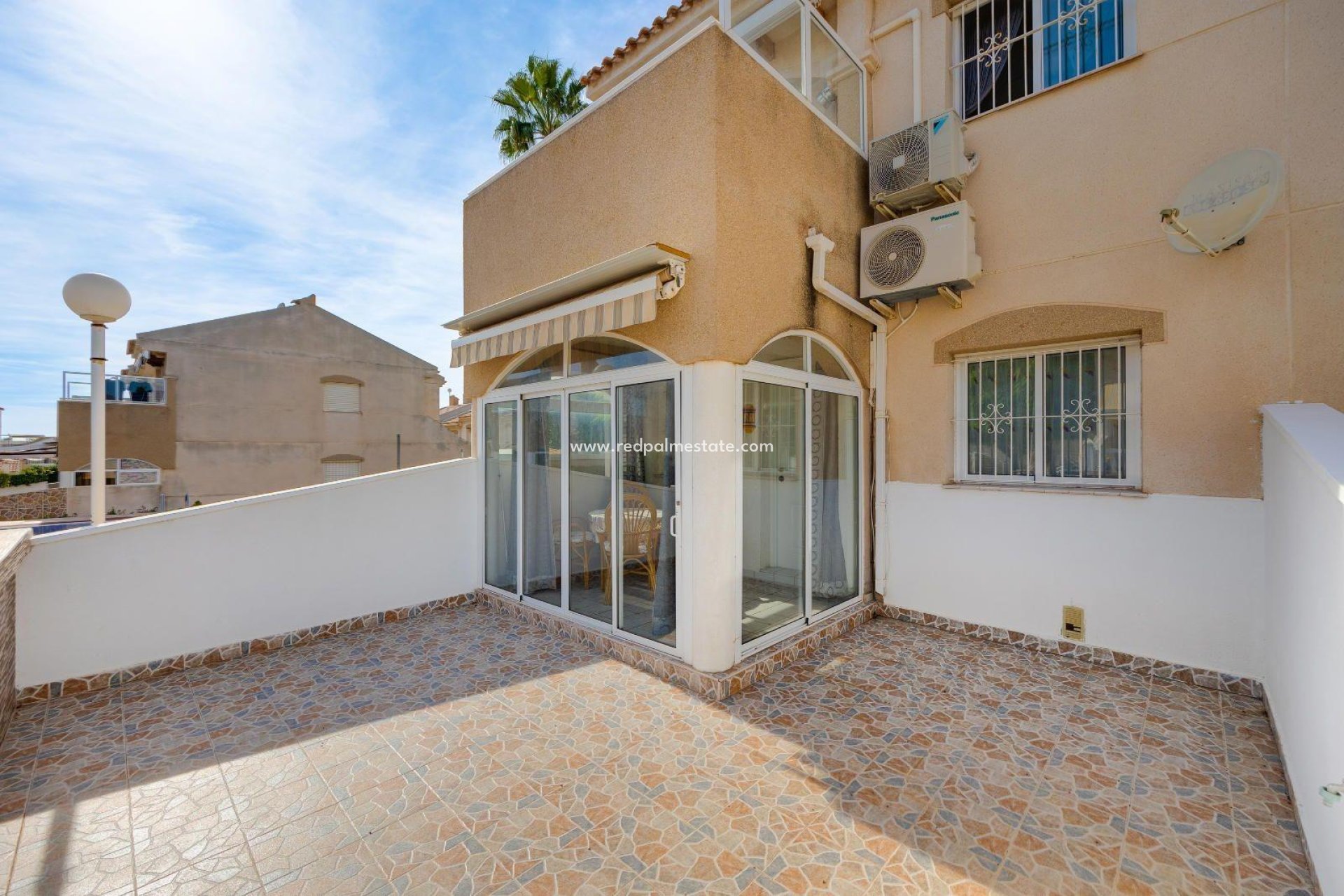 Resale - Bungalow -
Torrevieja - Aguas Nueva