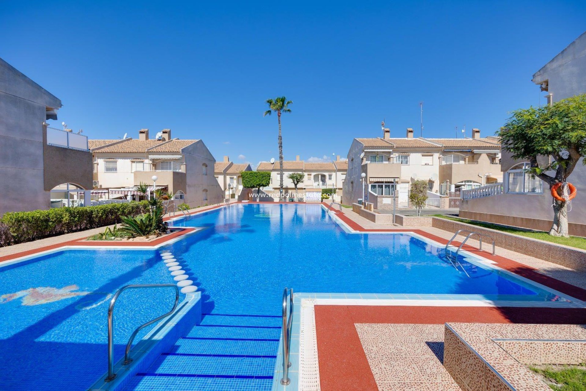 Resale - Bungalow -
Torrevieja - Aguas Nueva