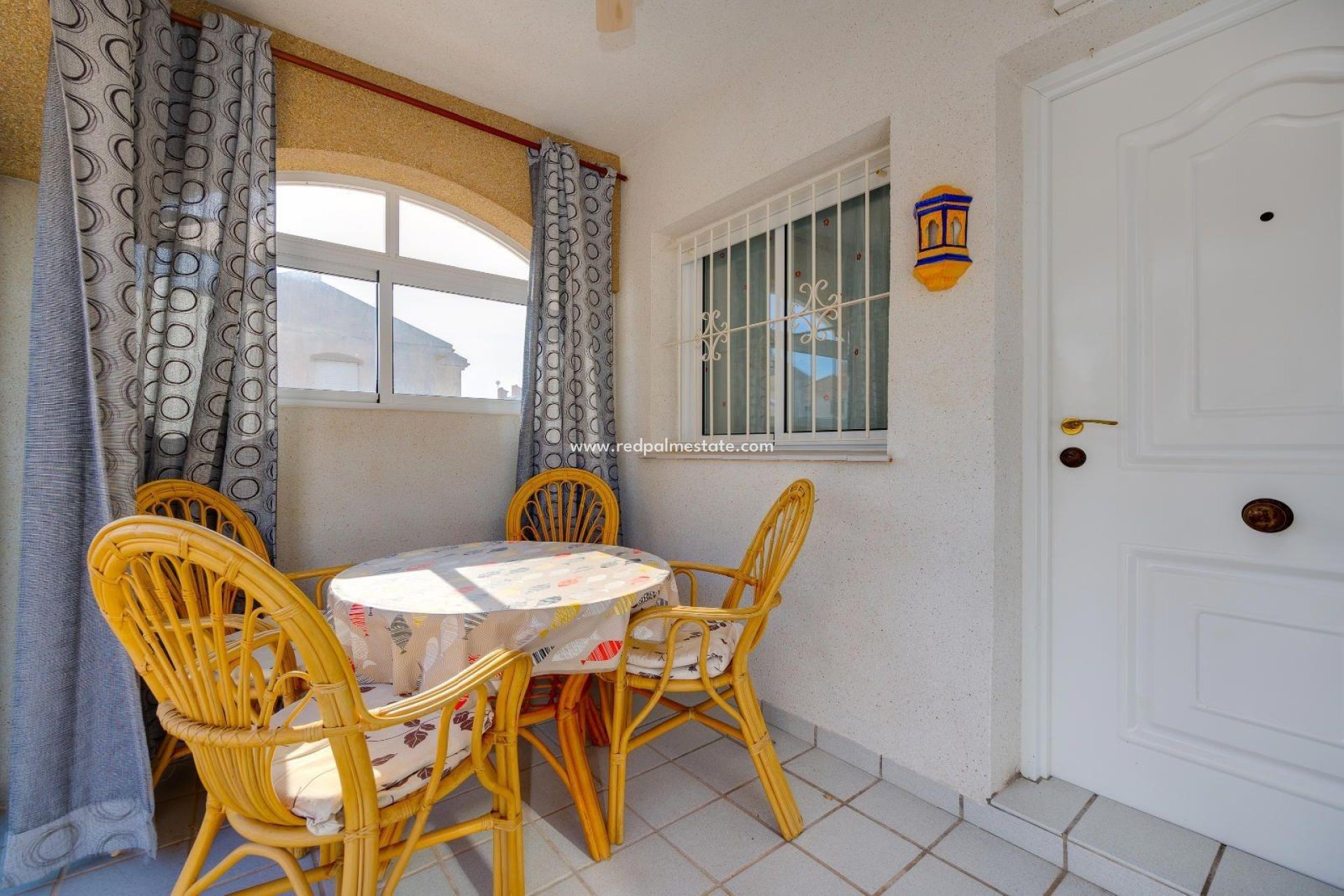 Resale - Bungalow -
Torrevieja - Aguas Nueva