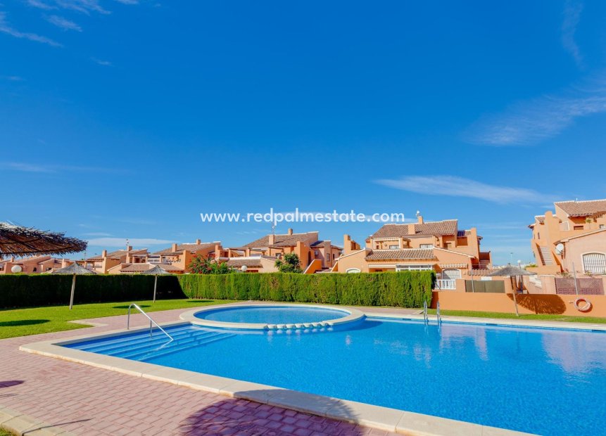 Resale - Bungalow -
Torrevieja - Aguas Nueva