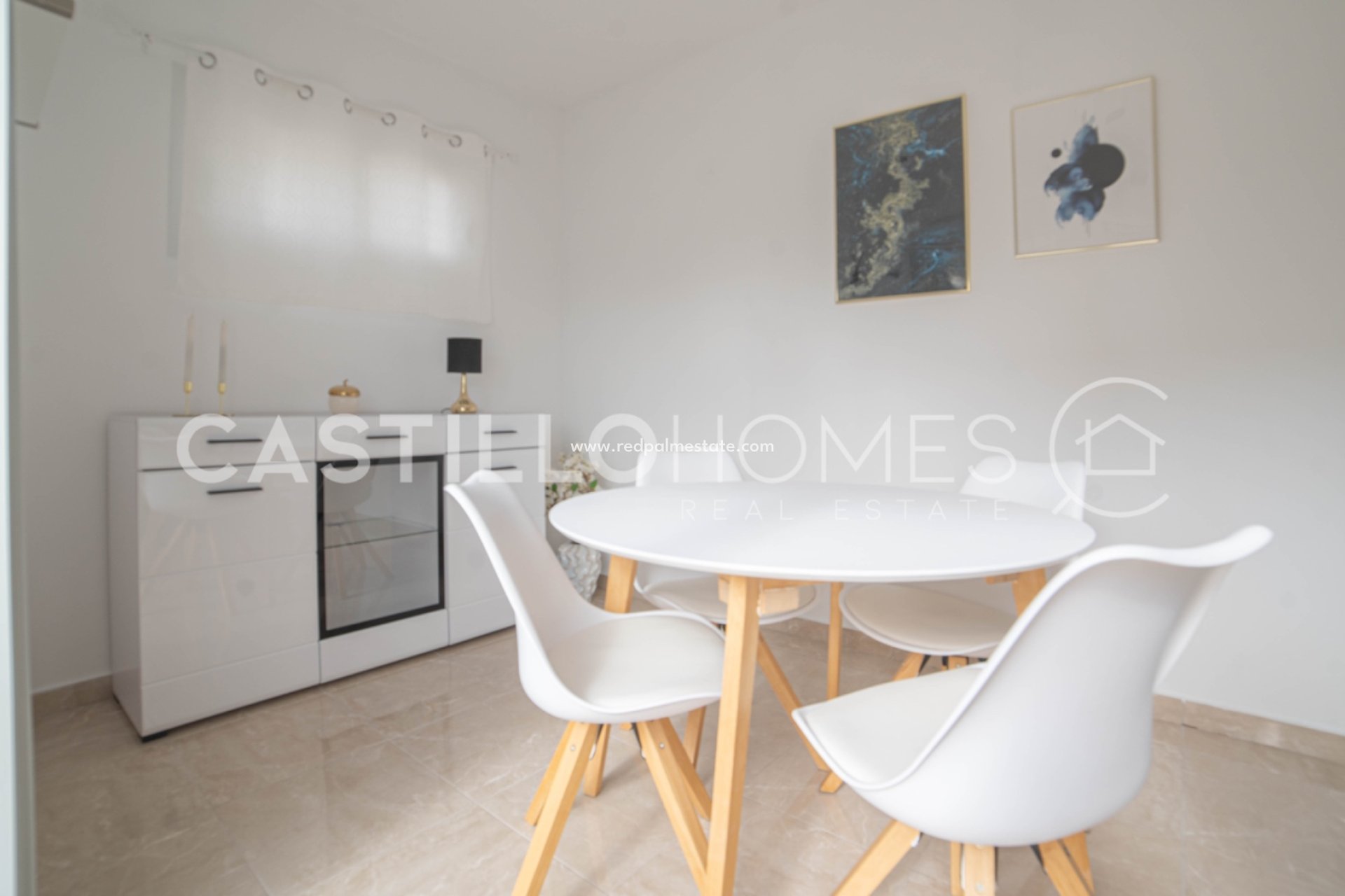 Resale - Bungalow -
Torrevieja - Aguas Nueva