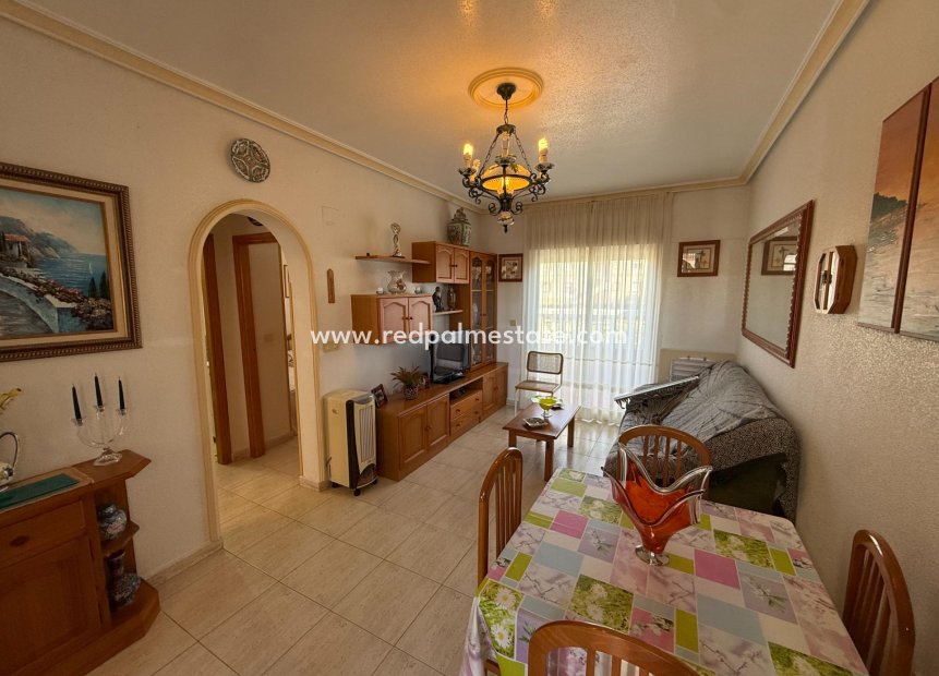 Resale - Bungalow -
Torrevieja - Aguas Nueva