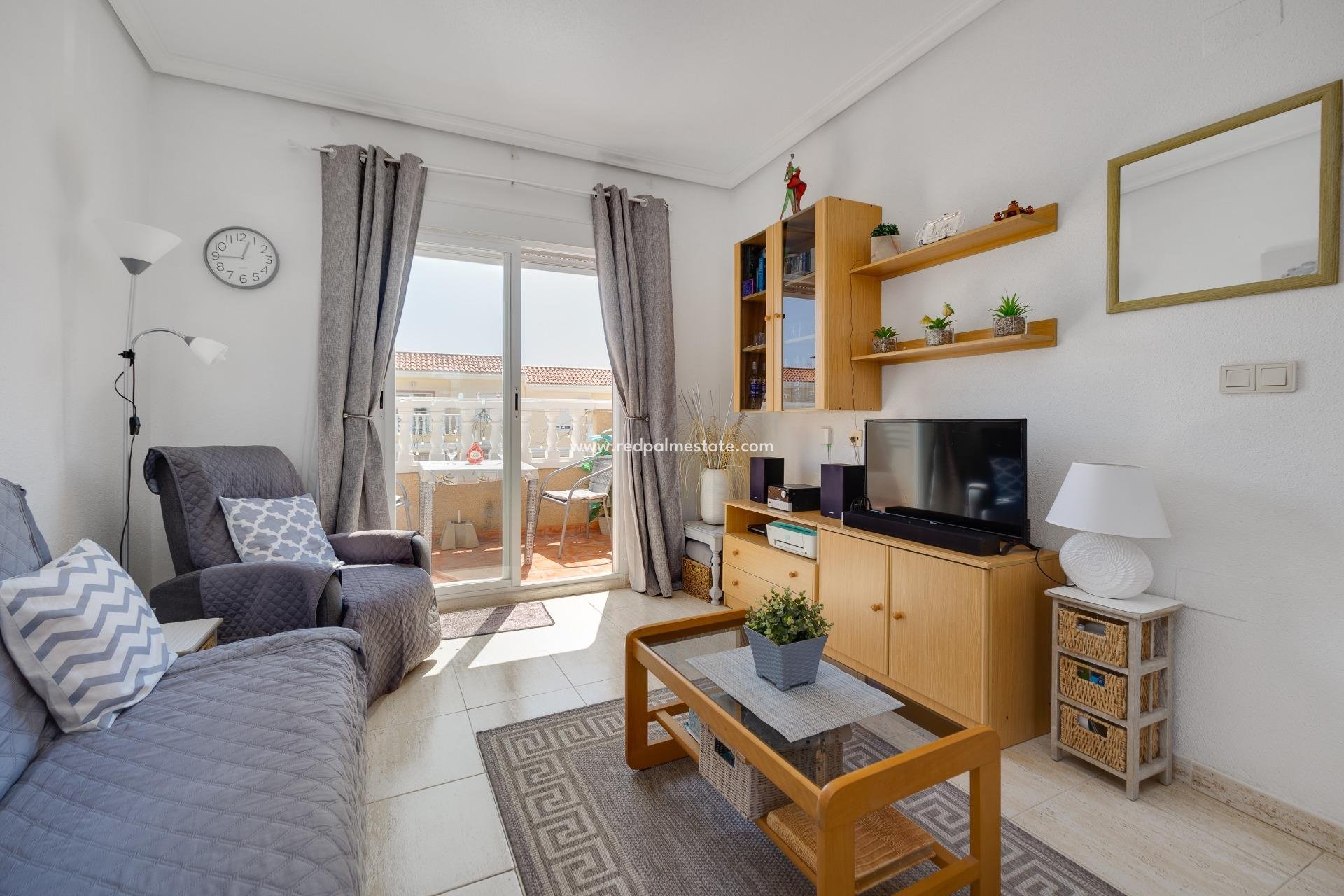Resale - Bungalow -
Torrevieja - Aguas Nueva