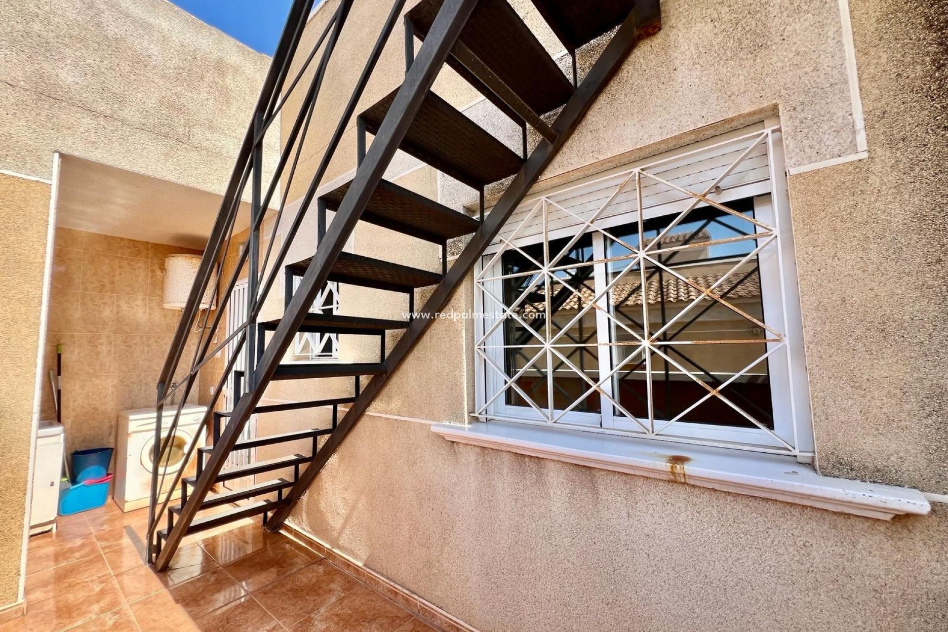 Resale - Bungalow -
Torrevieja - Centro Torrevieja