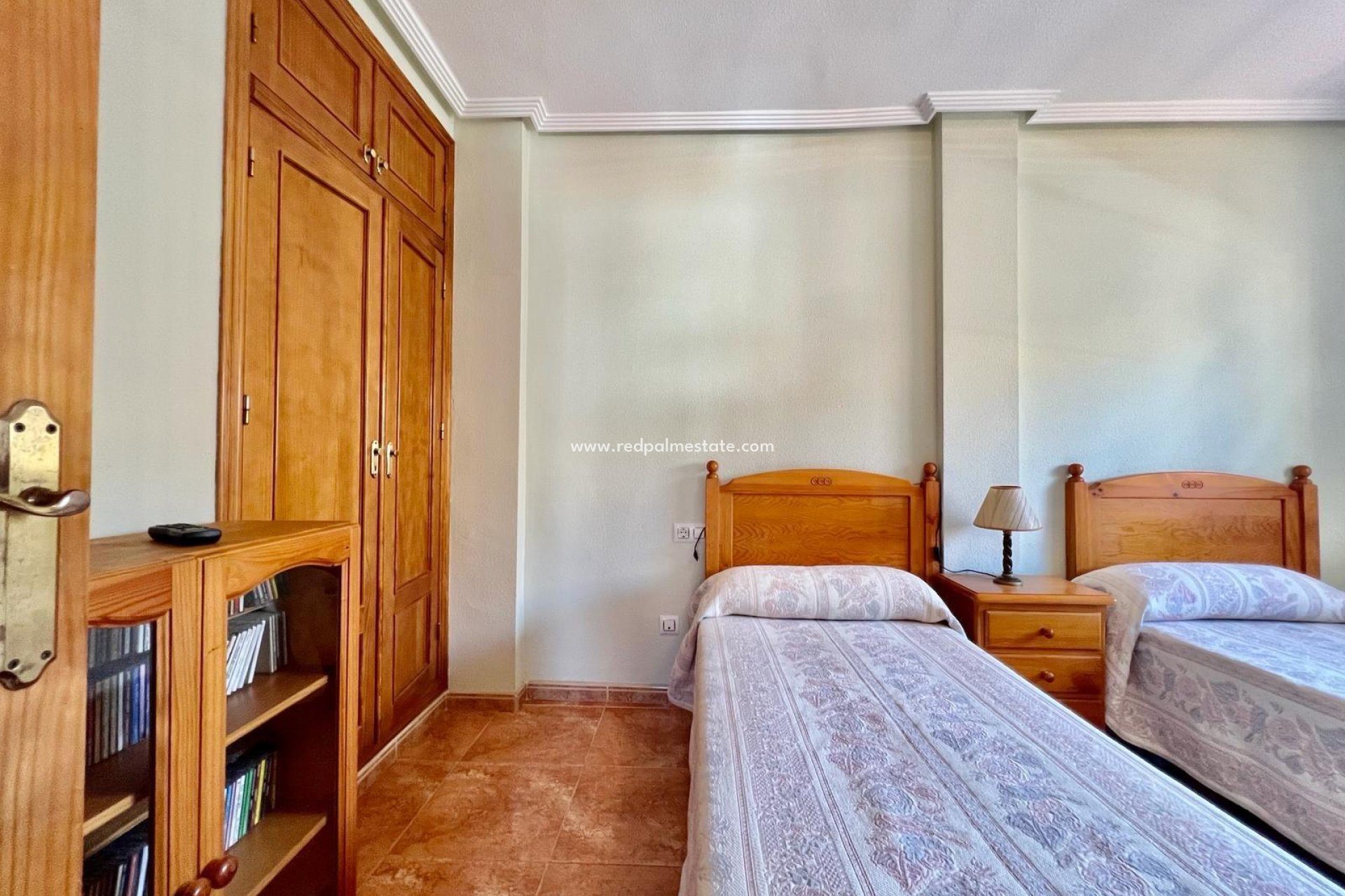 Resale - Bungalow -
Torrevieja - Centro Torrevieja