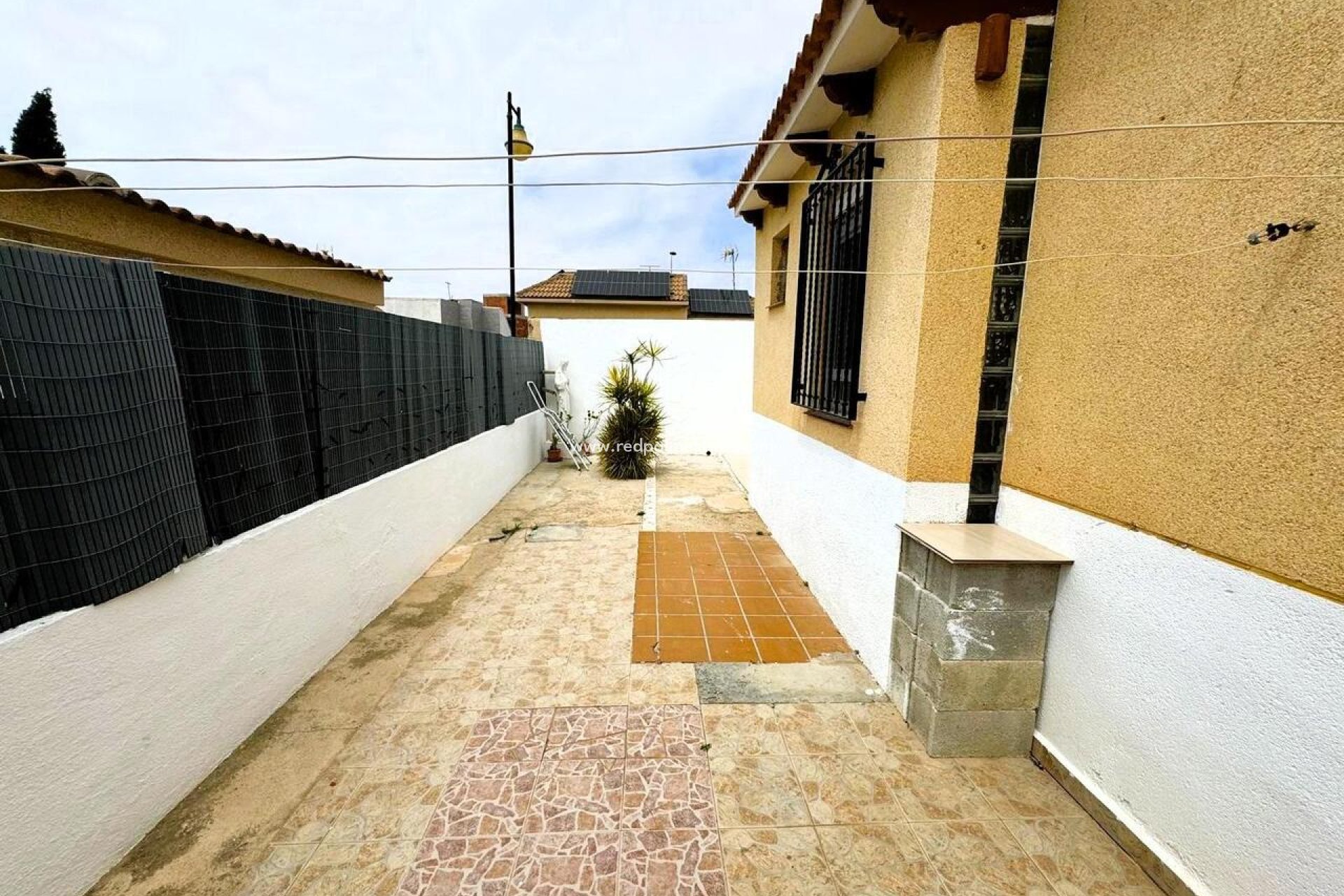 Resale - Bungalow -
Torrevieja - Costa Blanca