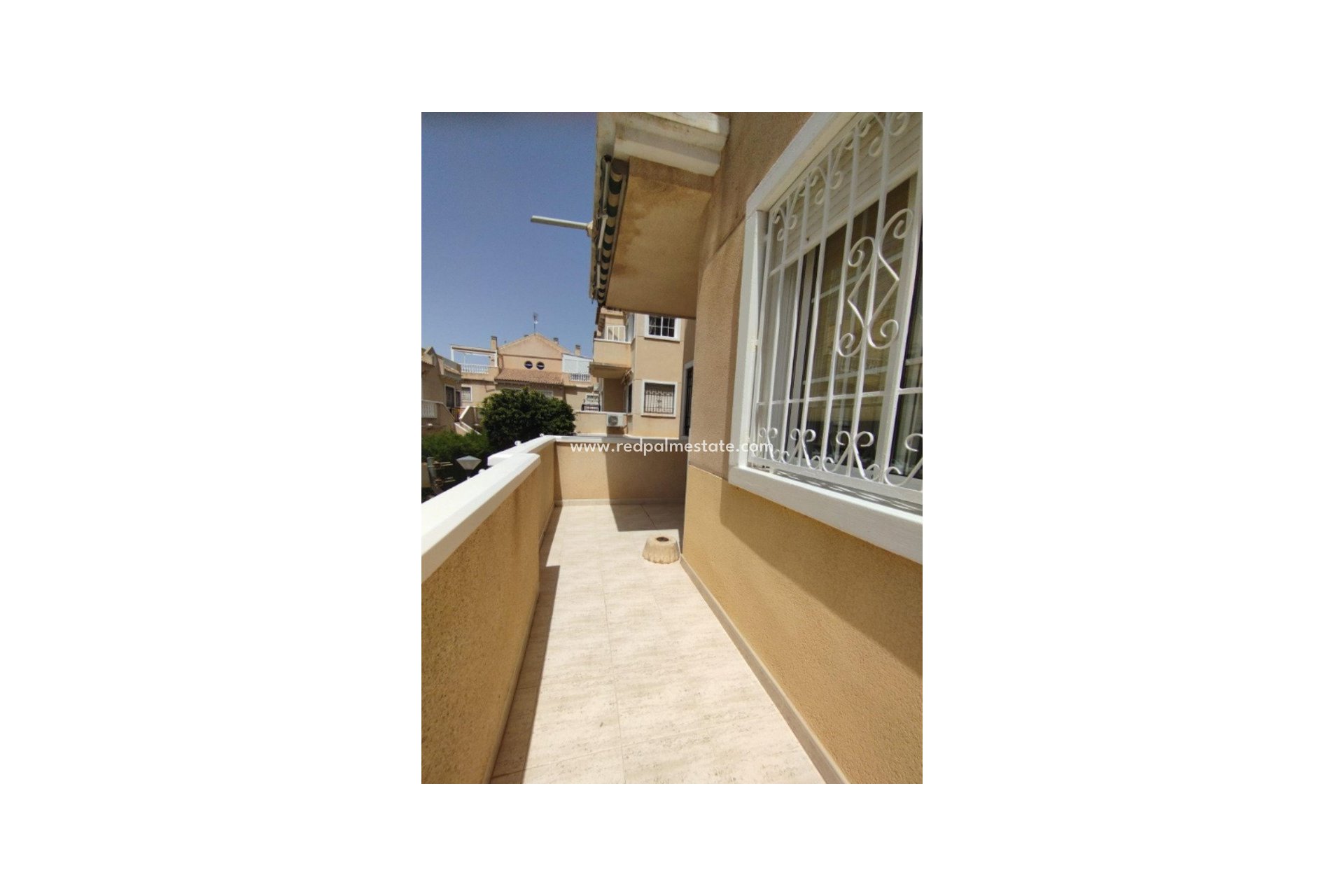 Resale - Bungalow -
Torrevieja - Costa Blanca