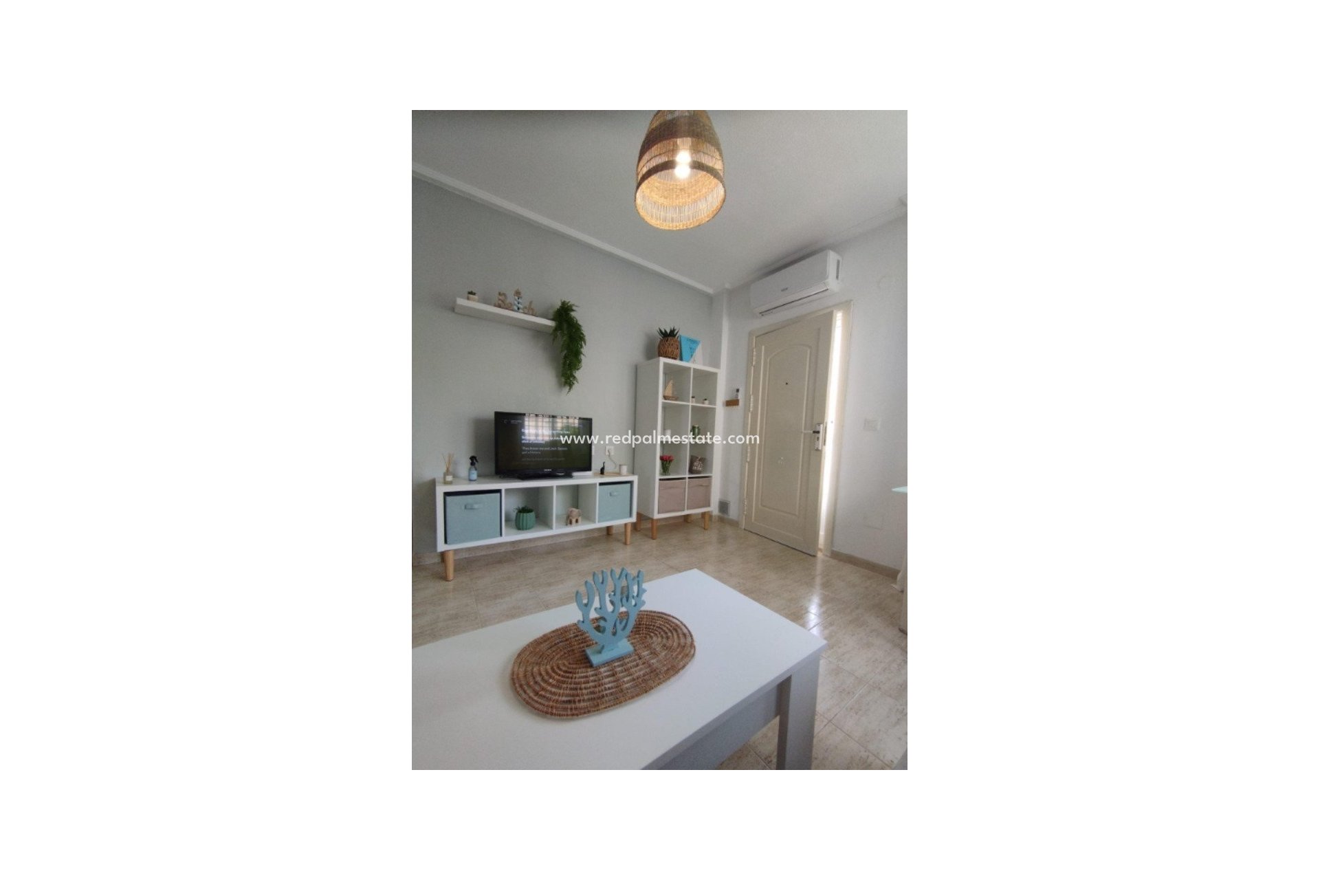 Resale - Bungalow -
Torrevieja - Costa Blanca