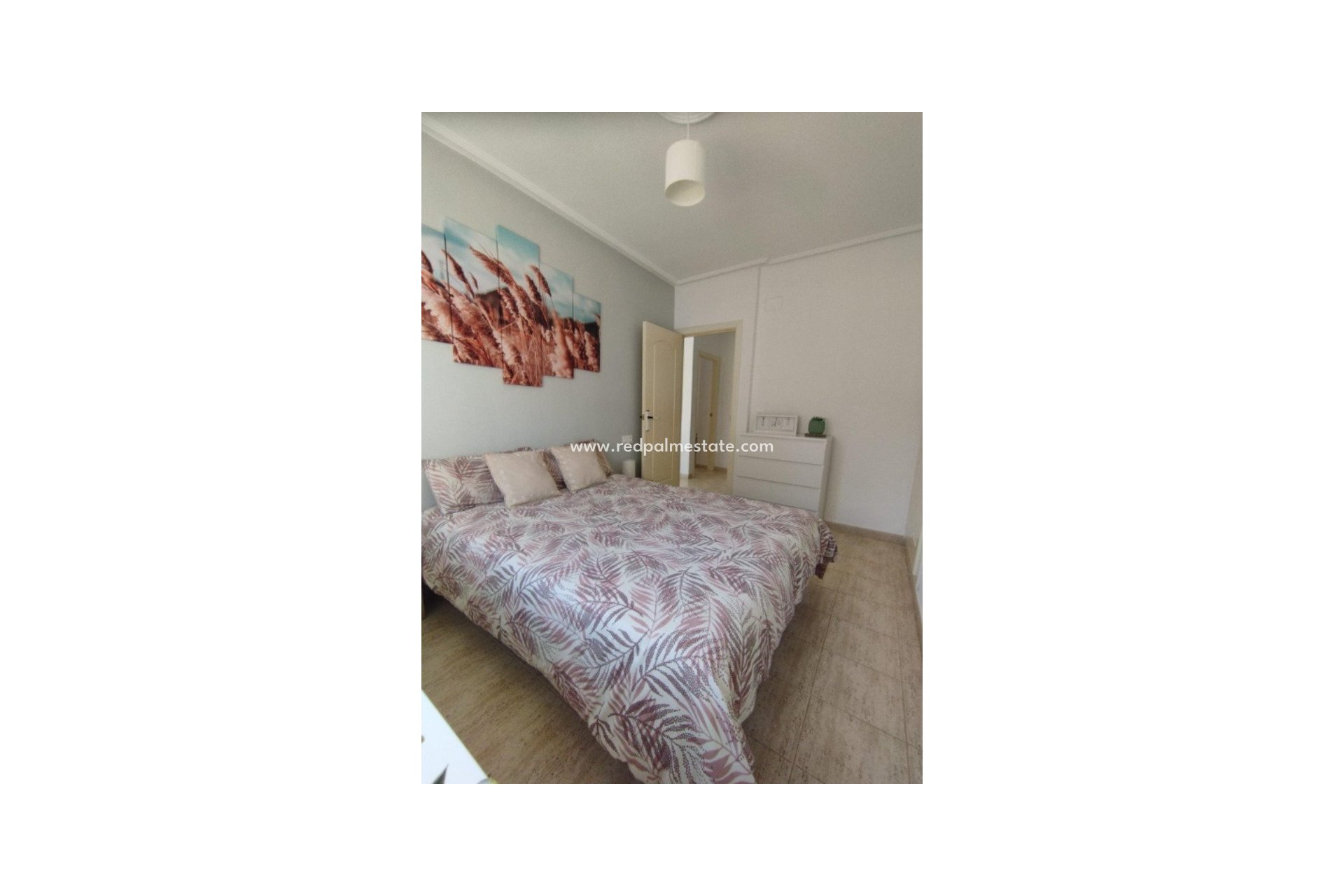 Resale - Bungalow -
Torrevieja - Costa Blanca