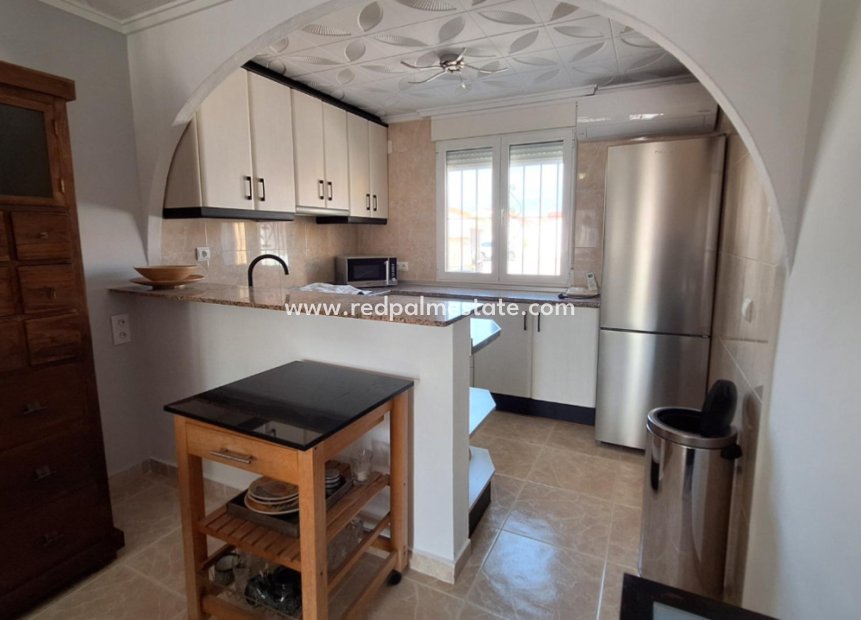 Resale - Bungalow -
Torrevieja - Costa Blanca