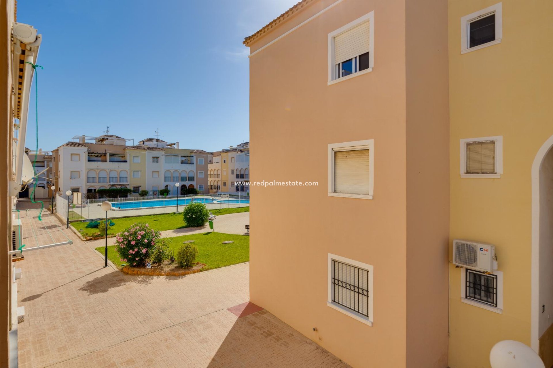 Resale - Bungalow -
Torrevieja - El Acequión - Los Náufragos