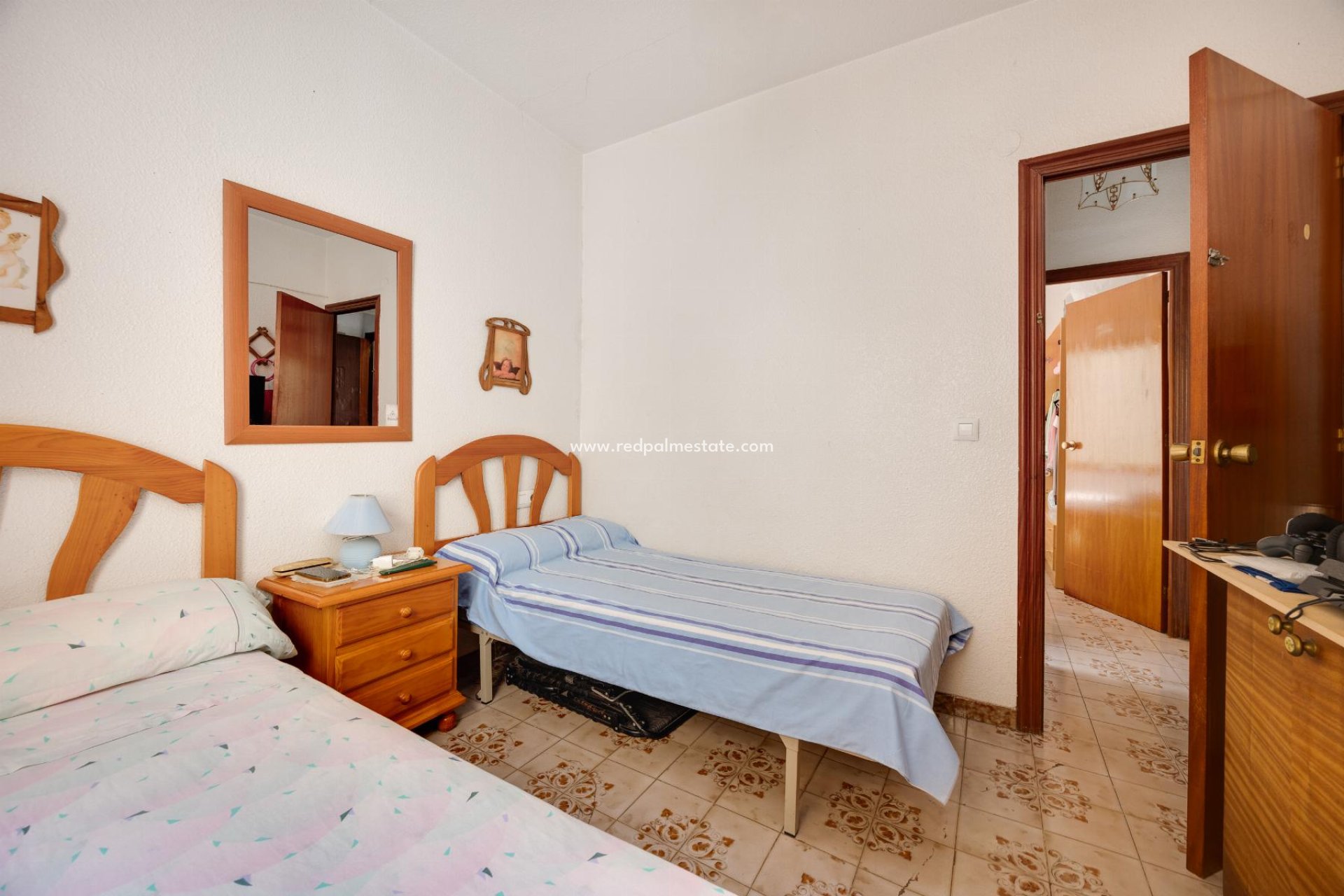 Resale - Bungalow -
Torrevieja - El Acequión - Los Náufragos