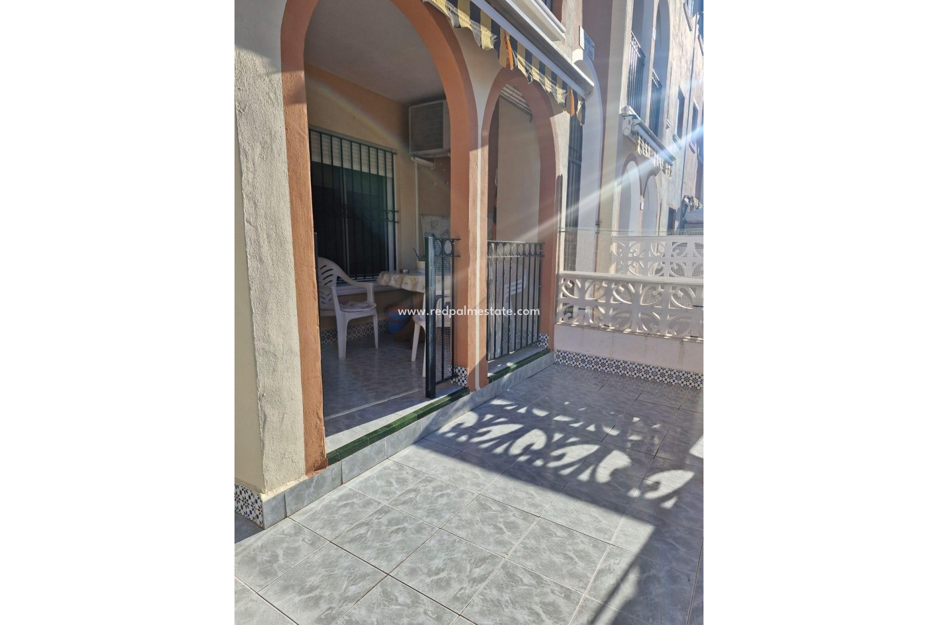 Resale - Bungalow -
Torrevieja - El Acequión - Los Náufragos