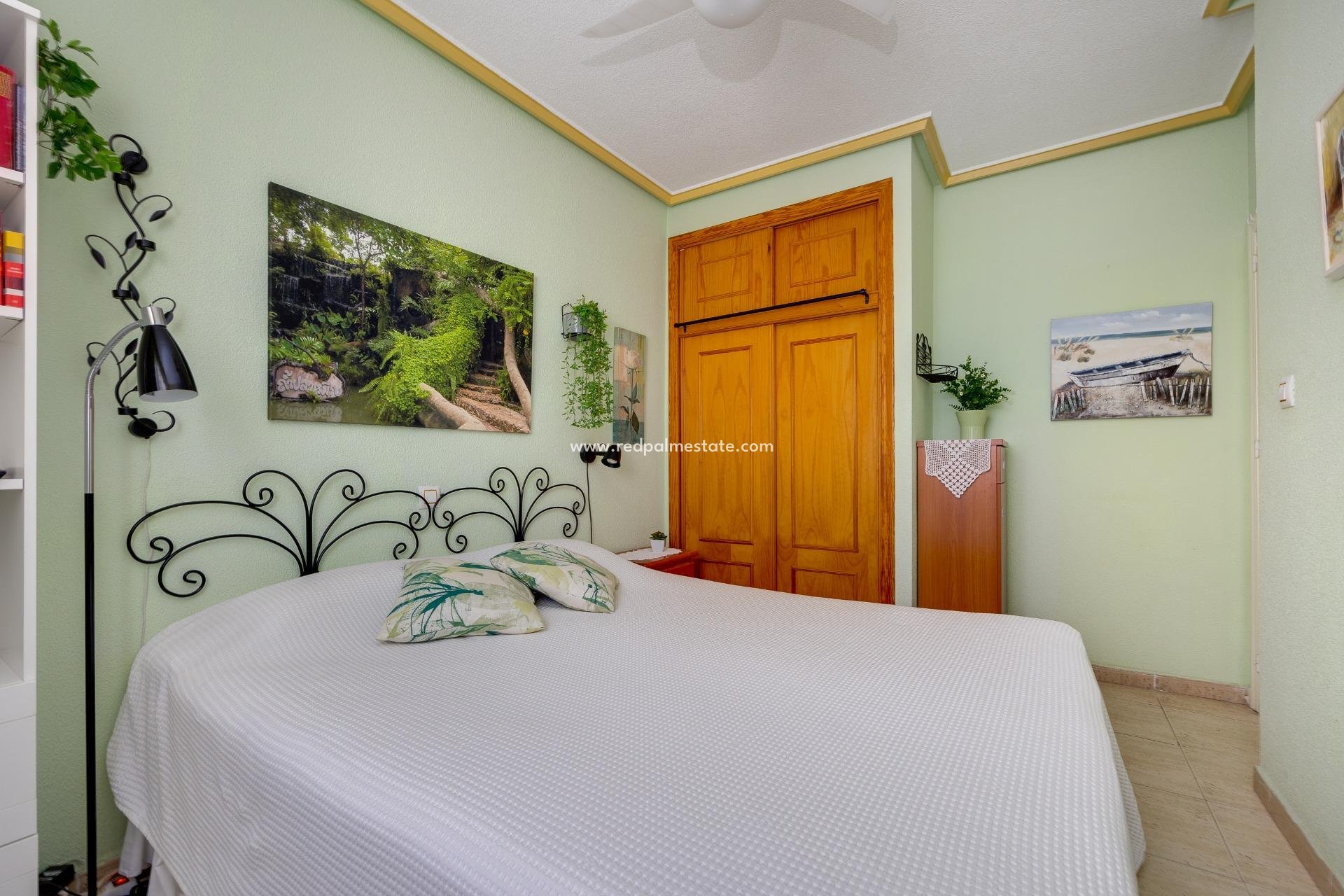 Resale - Bungalow -
Torrevieja - El molino