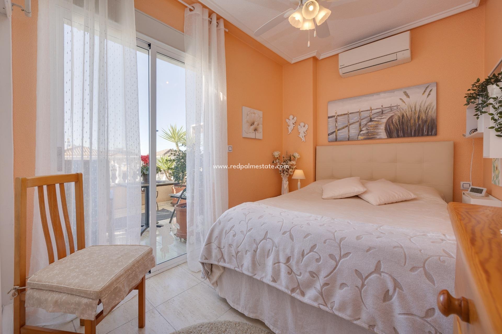 Resale - Bungalow -
Torrevieja - El molino