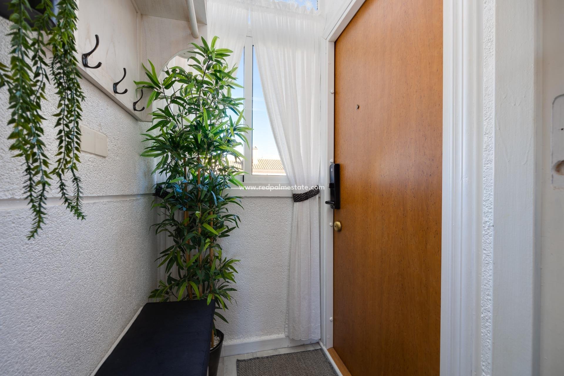 Resale - Bungalow -
Torrevieja - El molino