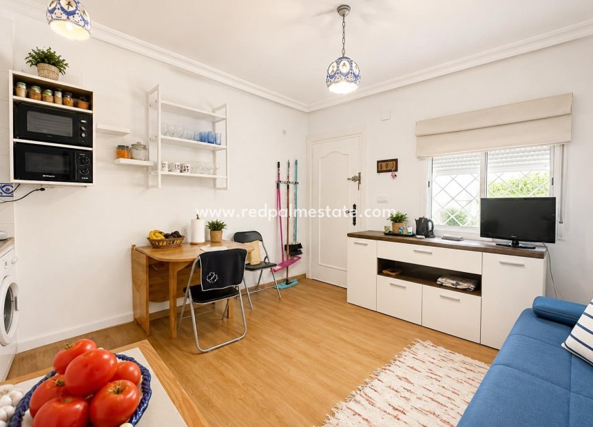 Resale - Bungalow -
Torrevieja - La Mata