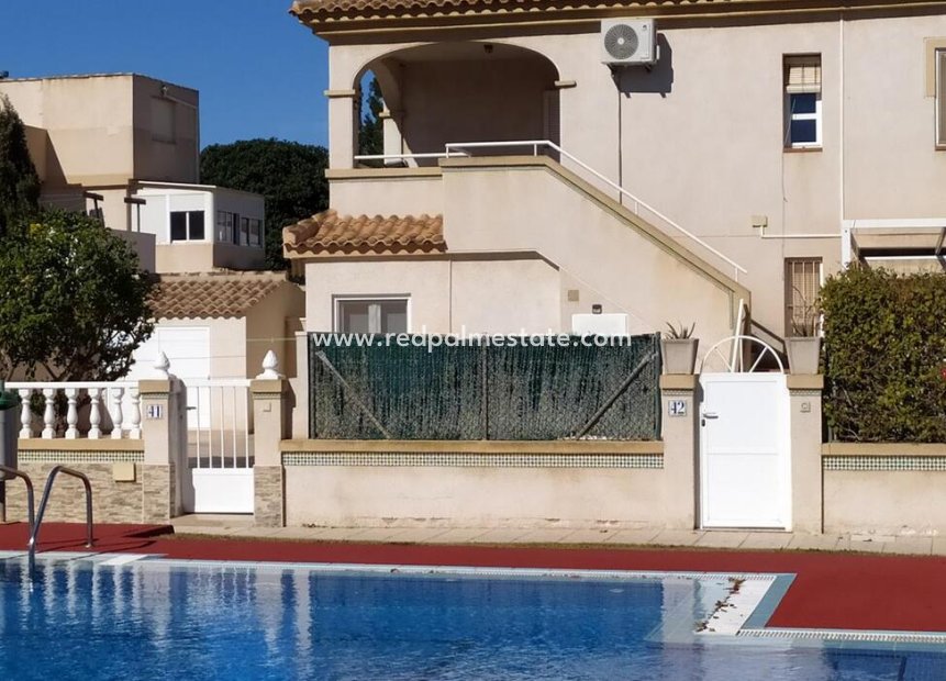 Resale - Bungalow -
Torrevieja - La Mata