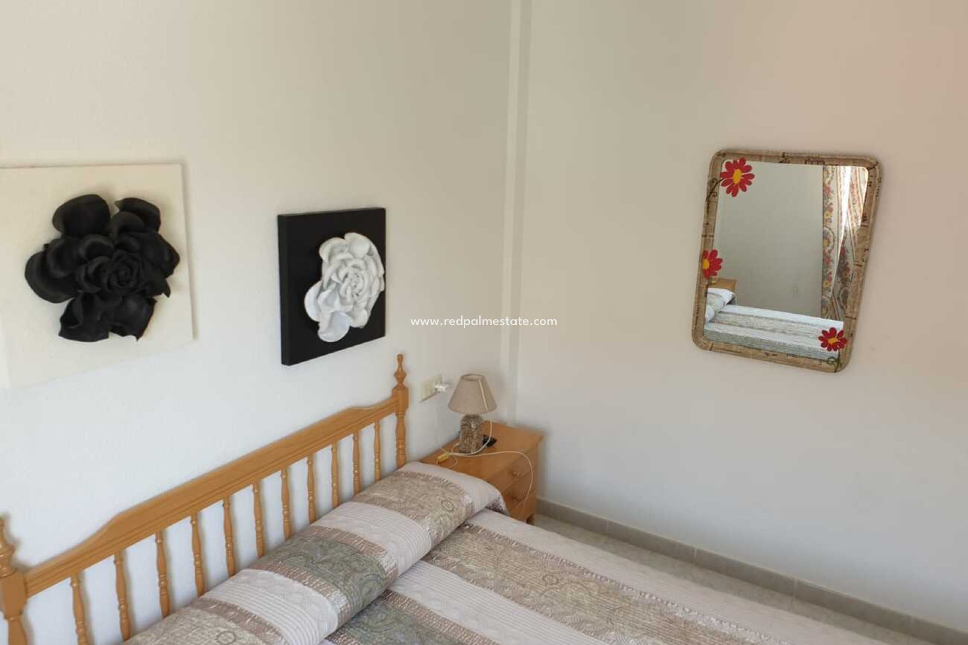 Resale - Bungalow -
Torrevieja - La Mata