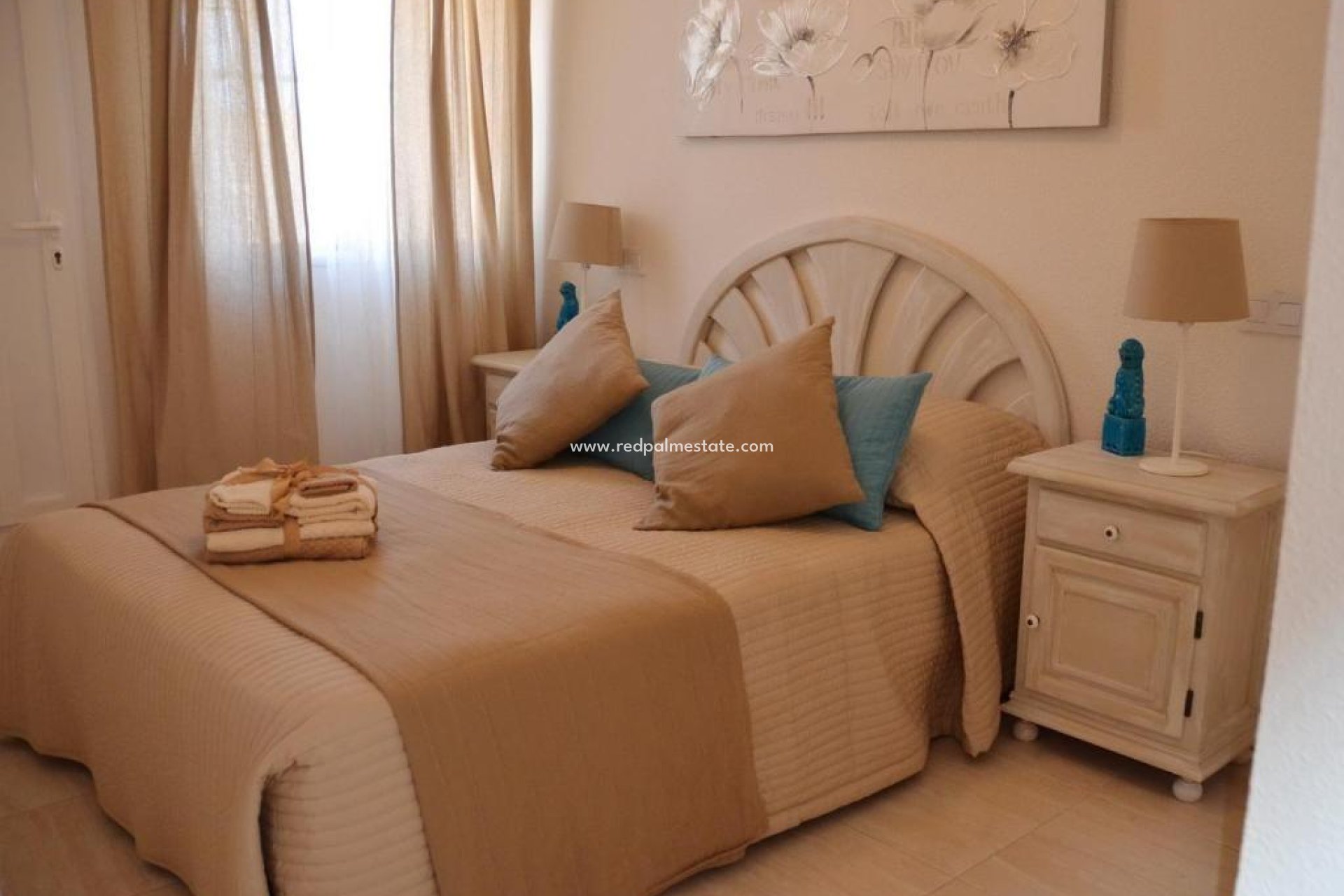 Resale - Bungalow -
Torrevieja - La Mata
