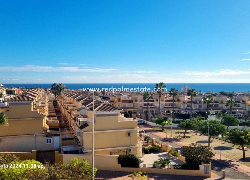 Resale - Bungalow -
Torrevieja - La Mata