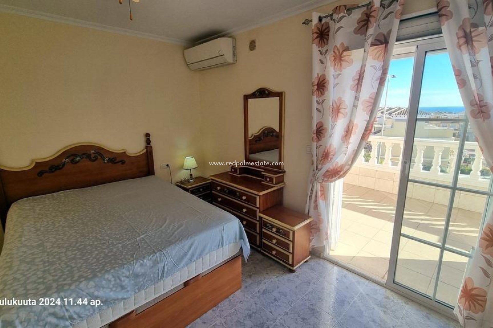 Resale - Bungalow -
Torrevieja - La Mata