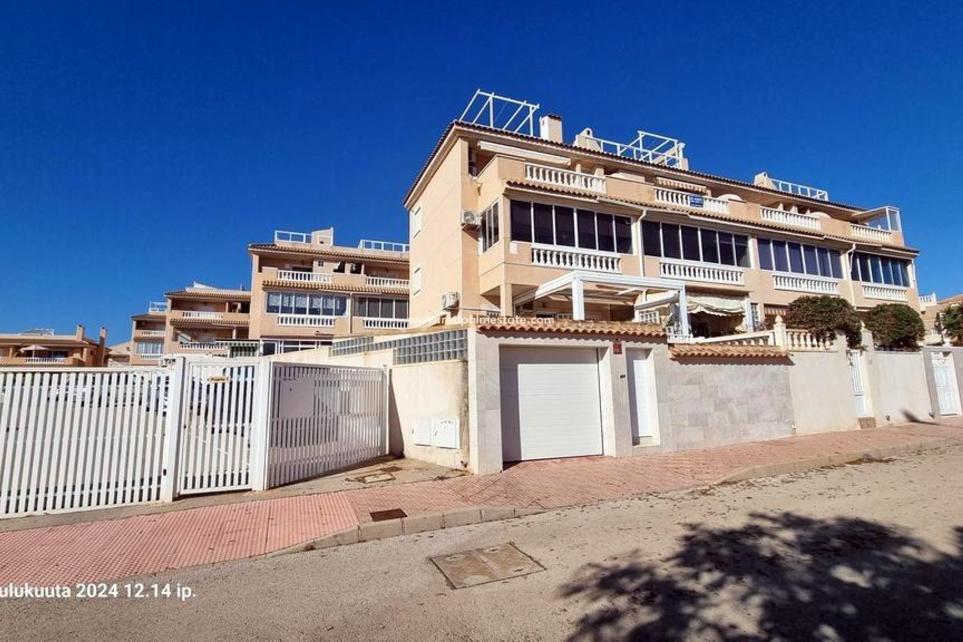 Resale - Bungalow -
Torrevieja - La Mata