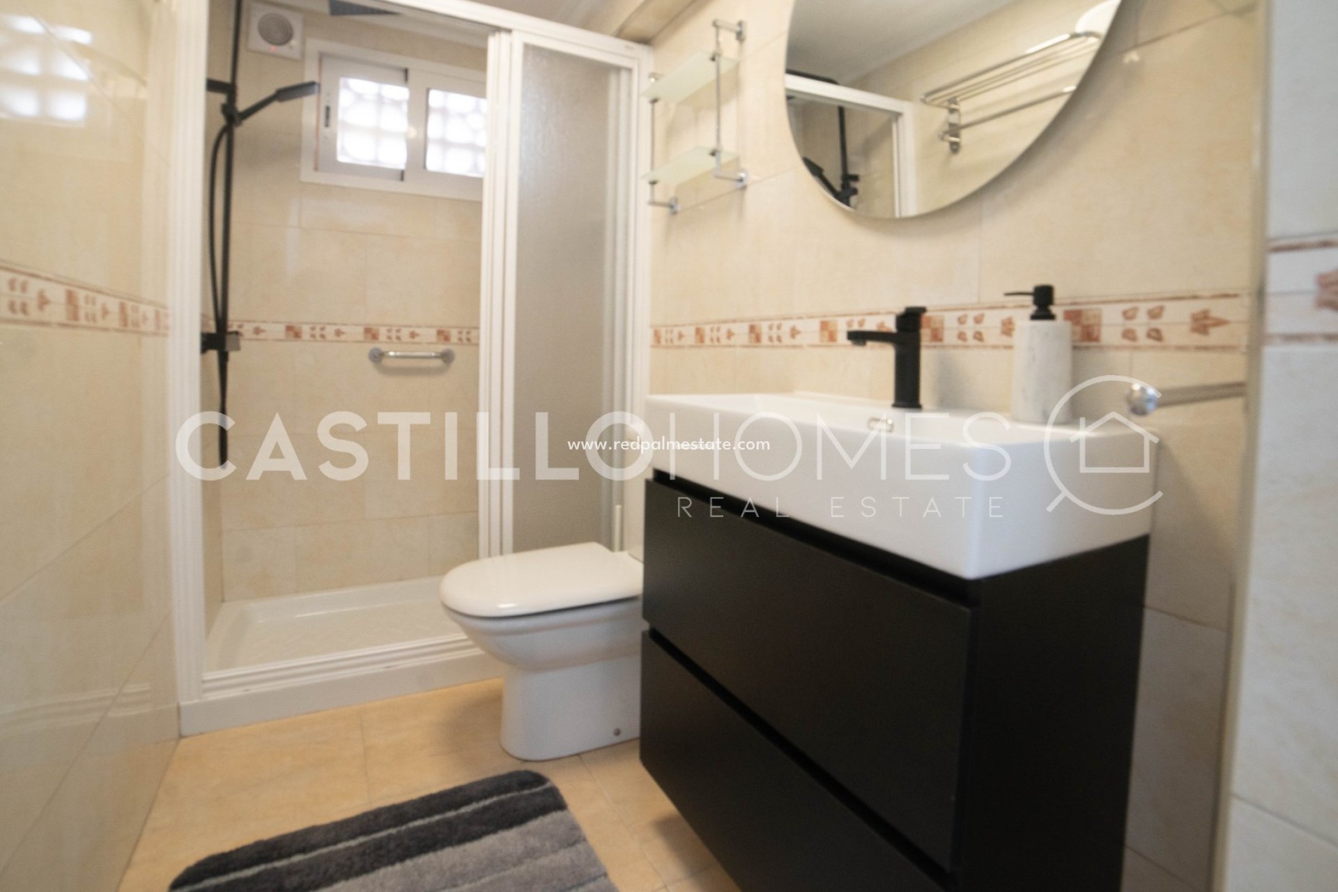 Resale - Bungalow -
Torrevieja - La Mata