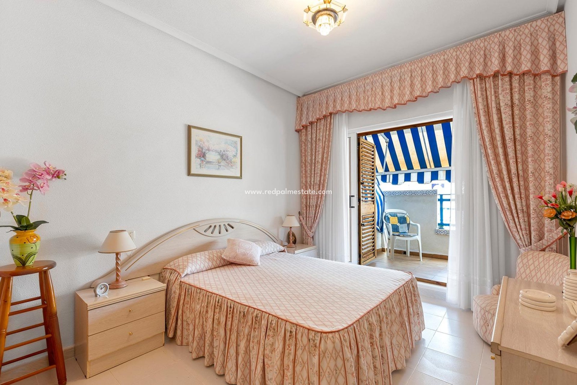Resale - Bungalow -
Torrevieja - La Mata