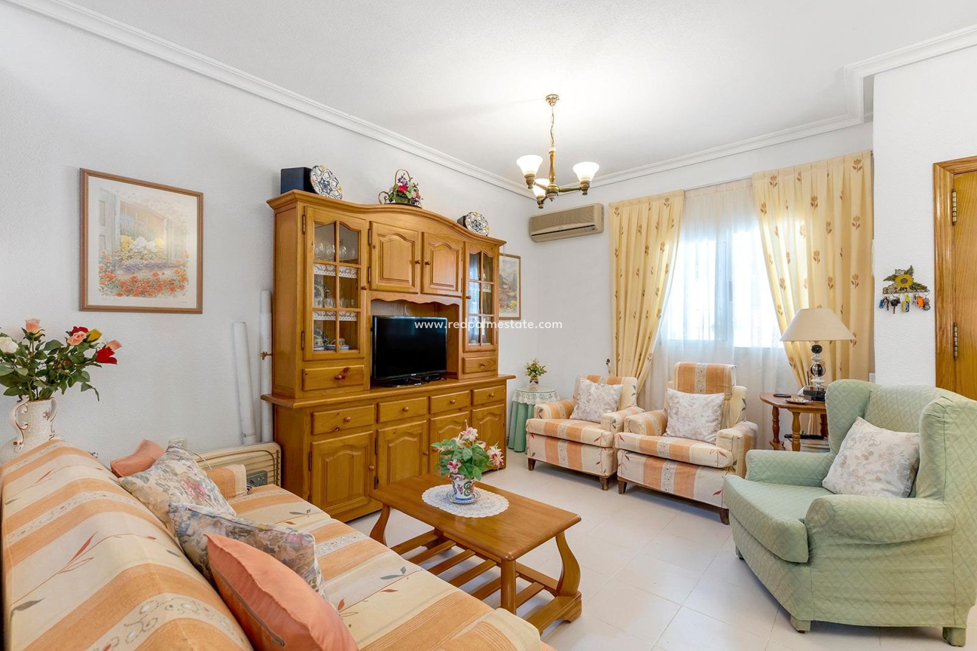 Resale - Bungalow -
Torrevieja - La Mata
