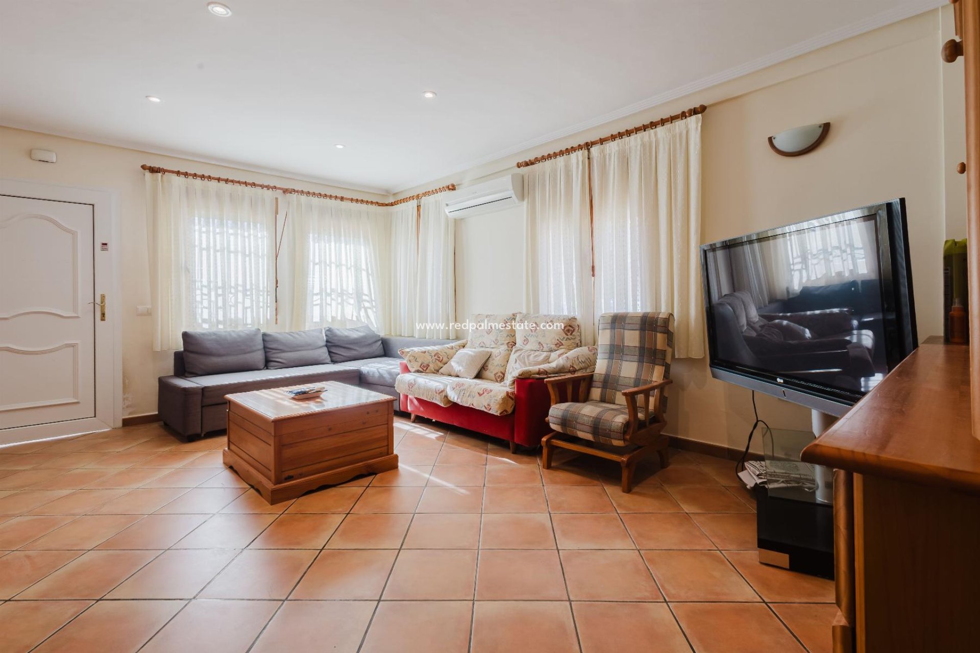 Resale - Bungalow -
Torrevieja - La Mata